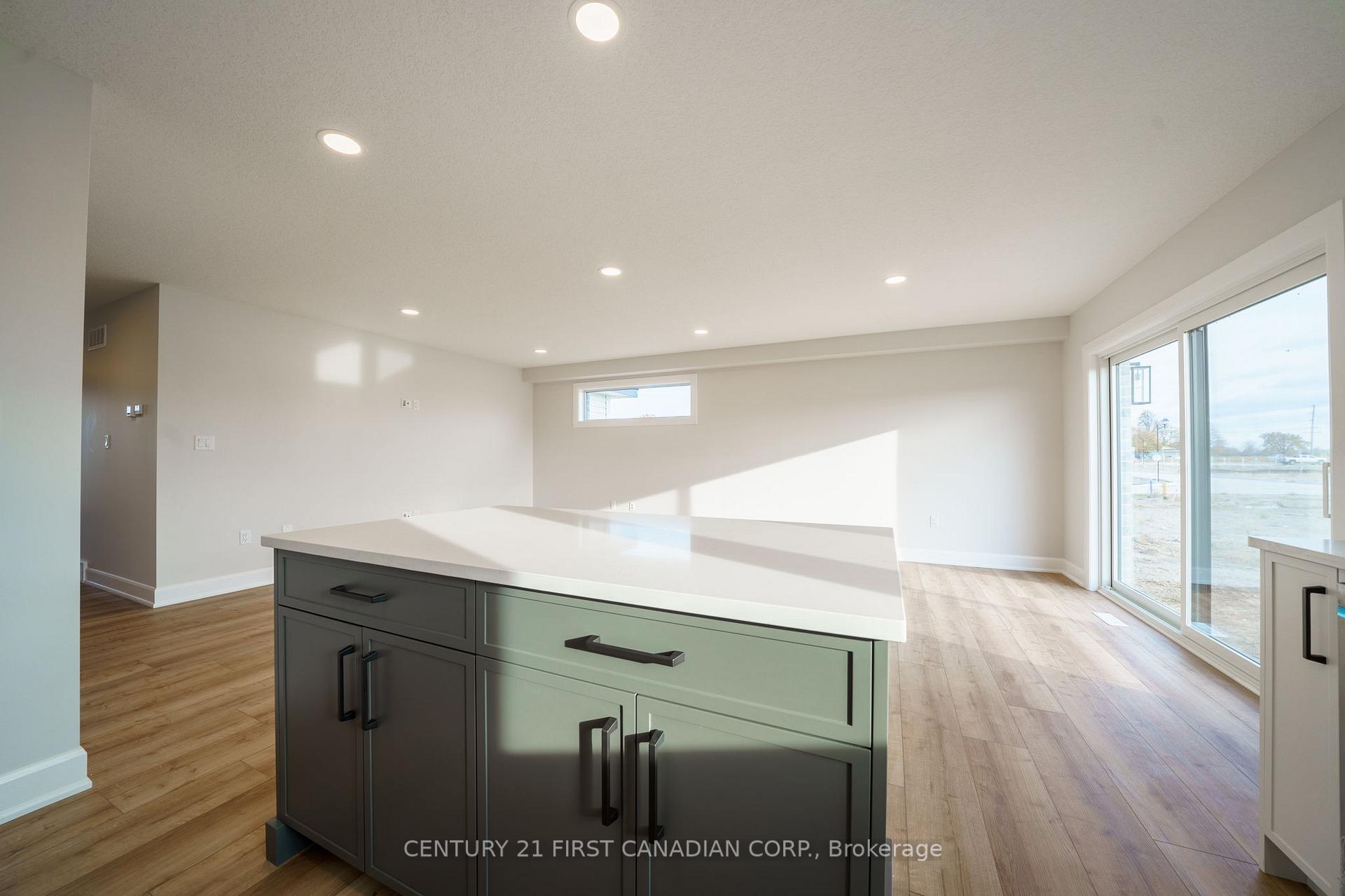 Photo 12 of 27 Postma Crescent, North Middlesex, Alisa Craig — HOMEH