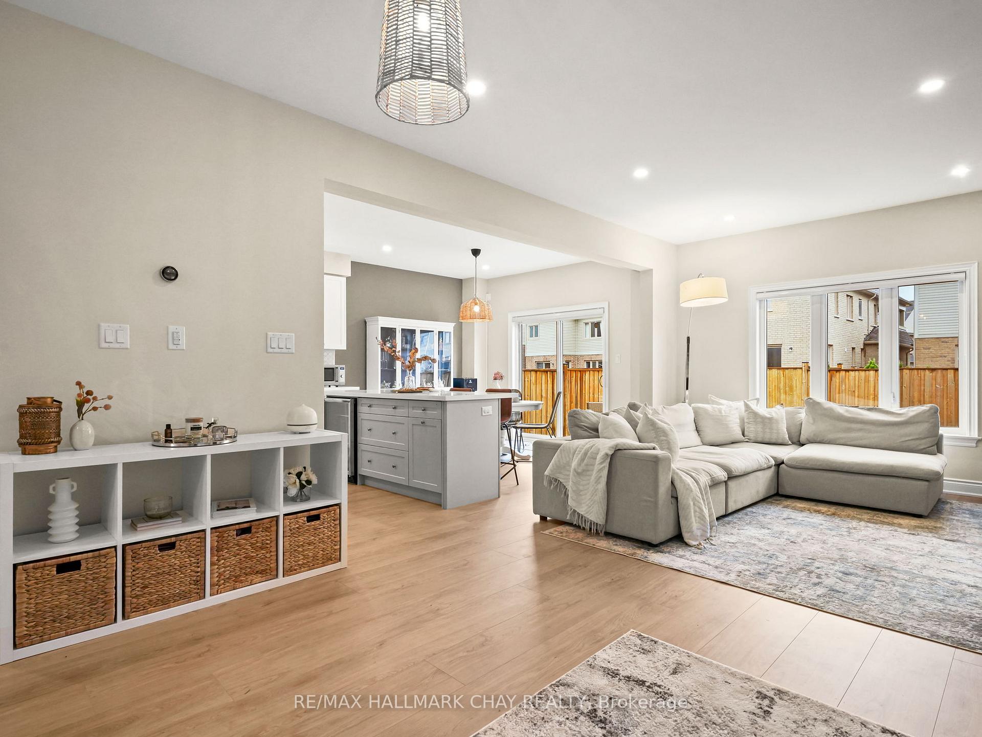 Photo 8 of 51 Peacock Trail, New Tecumseth, Alliston — HOMEH