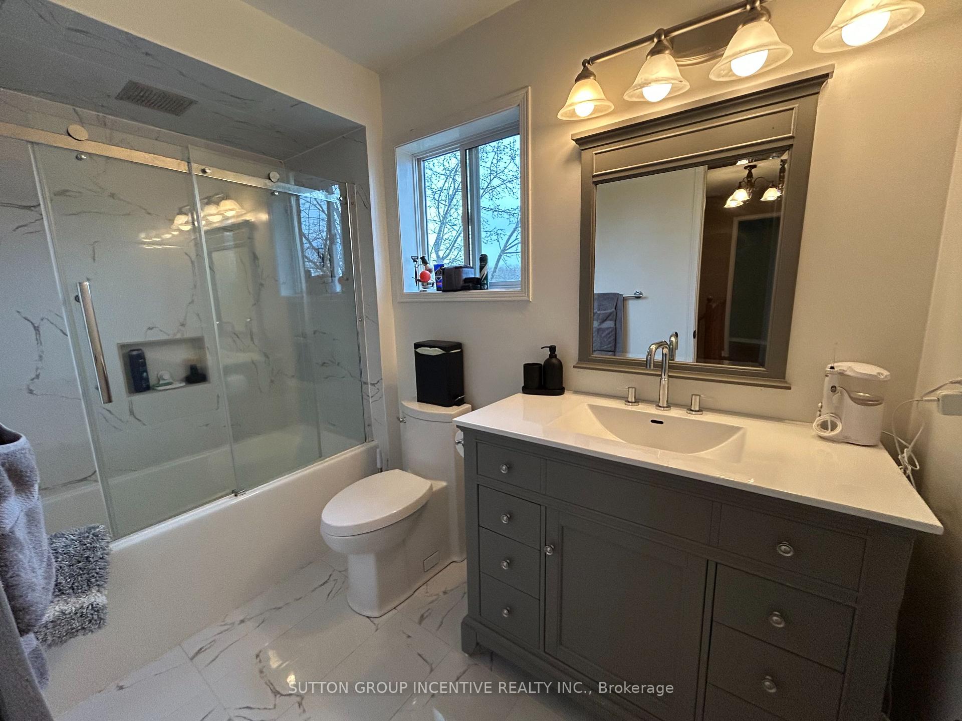 Photo 7 of 10 Wright Street, New Tecumseth, Beeton — HOMEH
