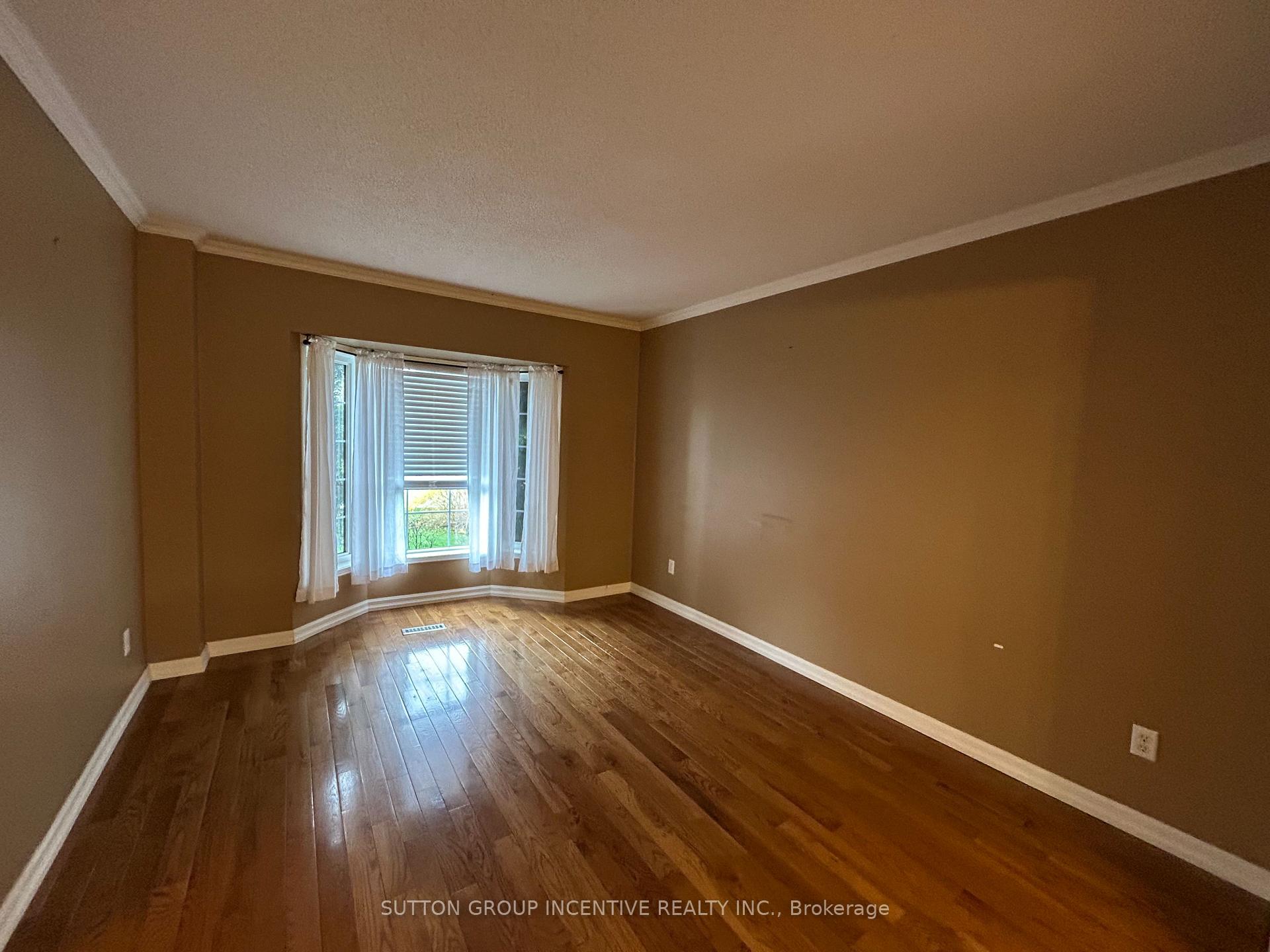 Photo 15 of 10 Wright Street, New Tecumseth, Beeton — HOMEH