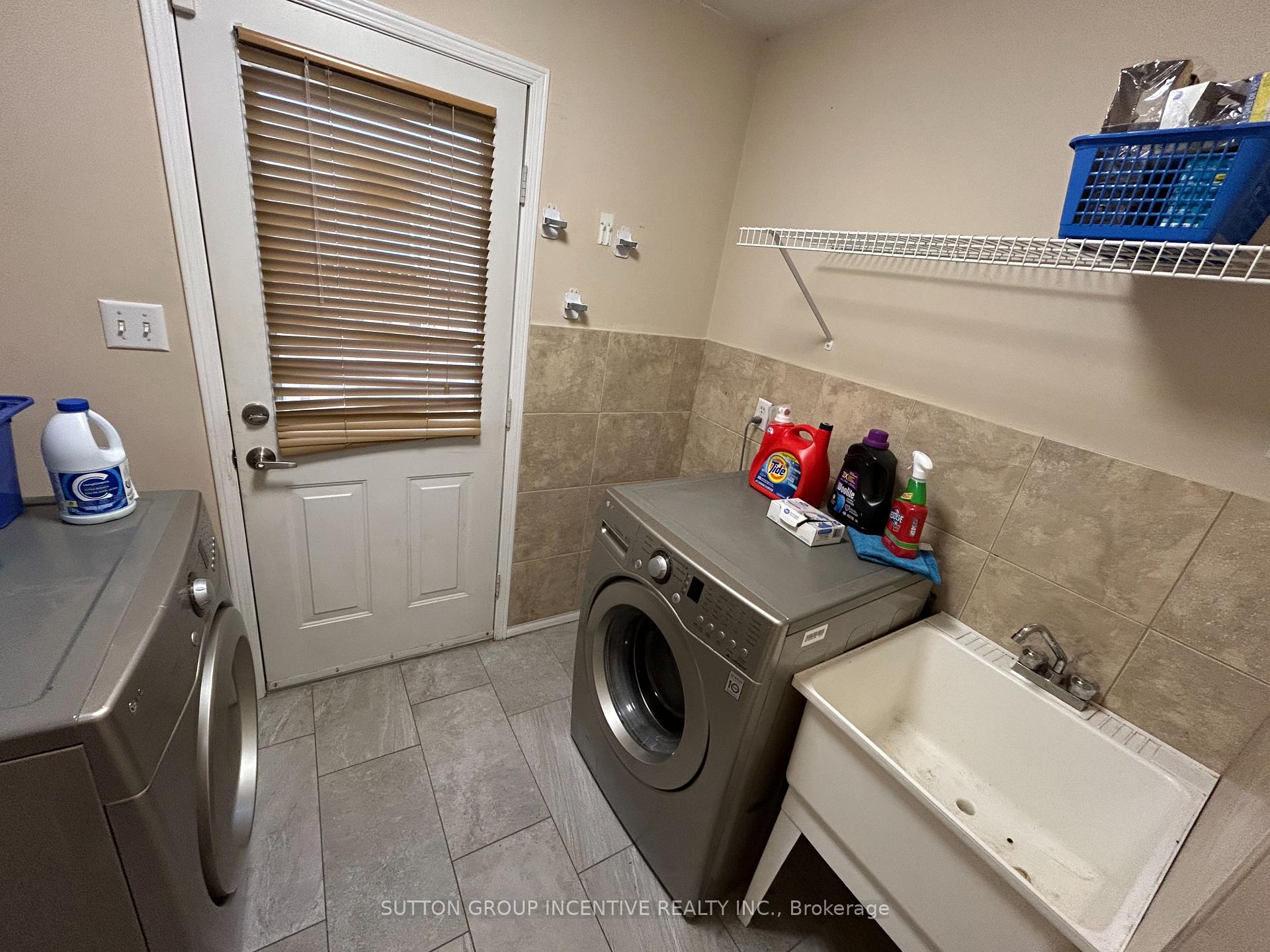 Photo 21 of 10 Wright Street, New Tecumseth, Beeton — HOMEH