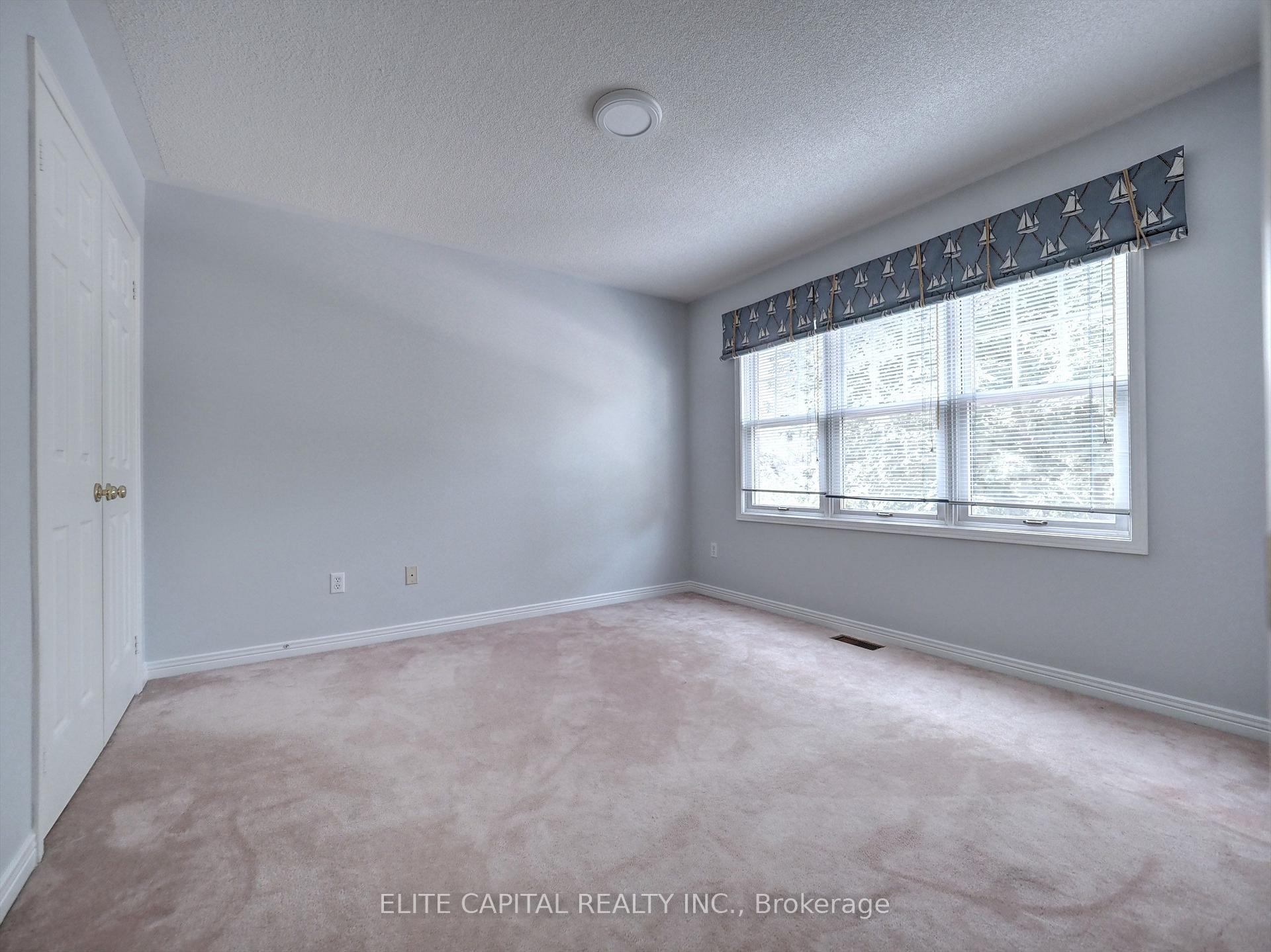 Photo 10 of 95 Paddock Lane, Markham, Markville — HOMEH