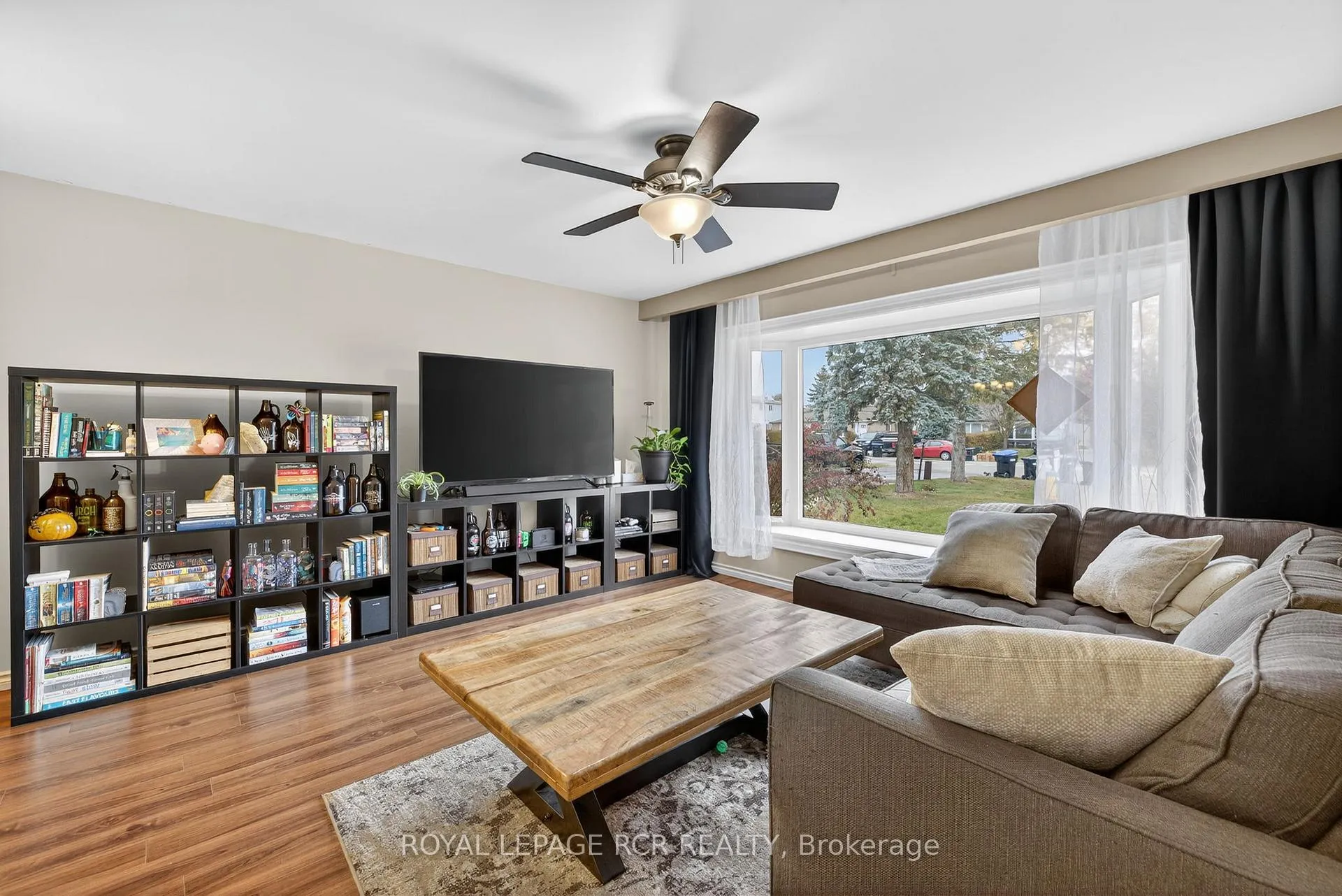 Photo 5 of 19 Alphonsus Court, New Tecumseth, Tottenham — HOMEH