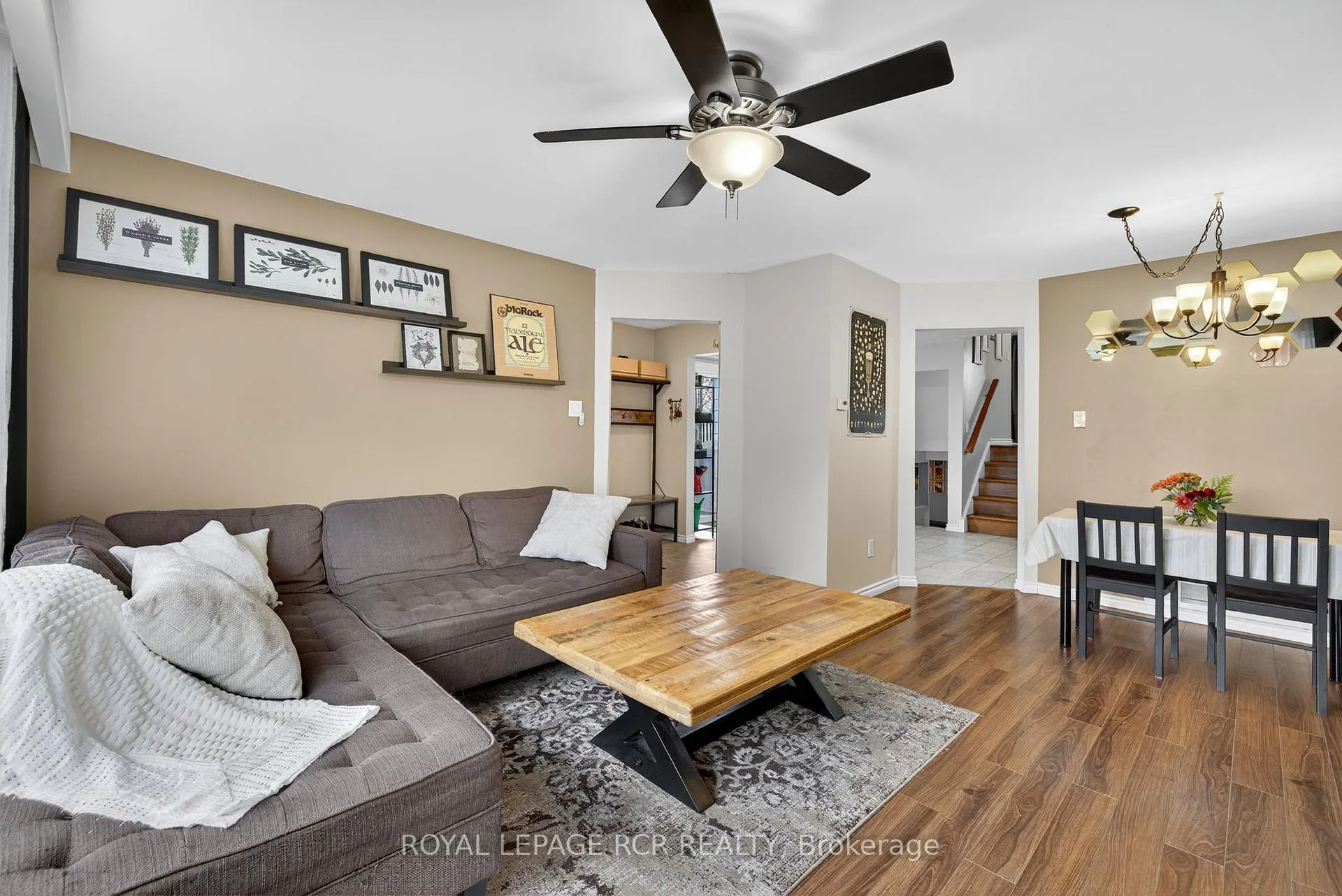 Photo 7 of 19 Alphonsus Court, New Tecumseth, Tottenham — HOMEH