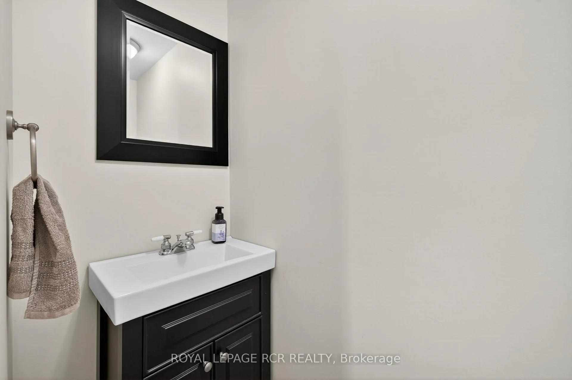 Photo 29 of 19 Alphonsus Court, New Tecumseth, Tottenham — HOMEH