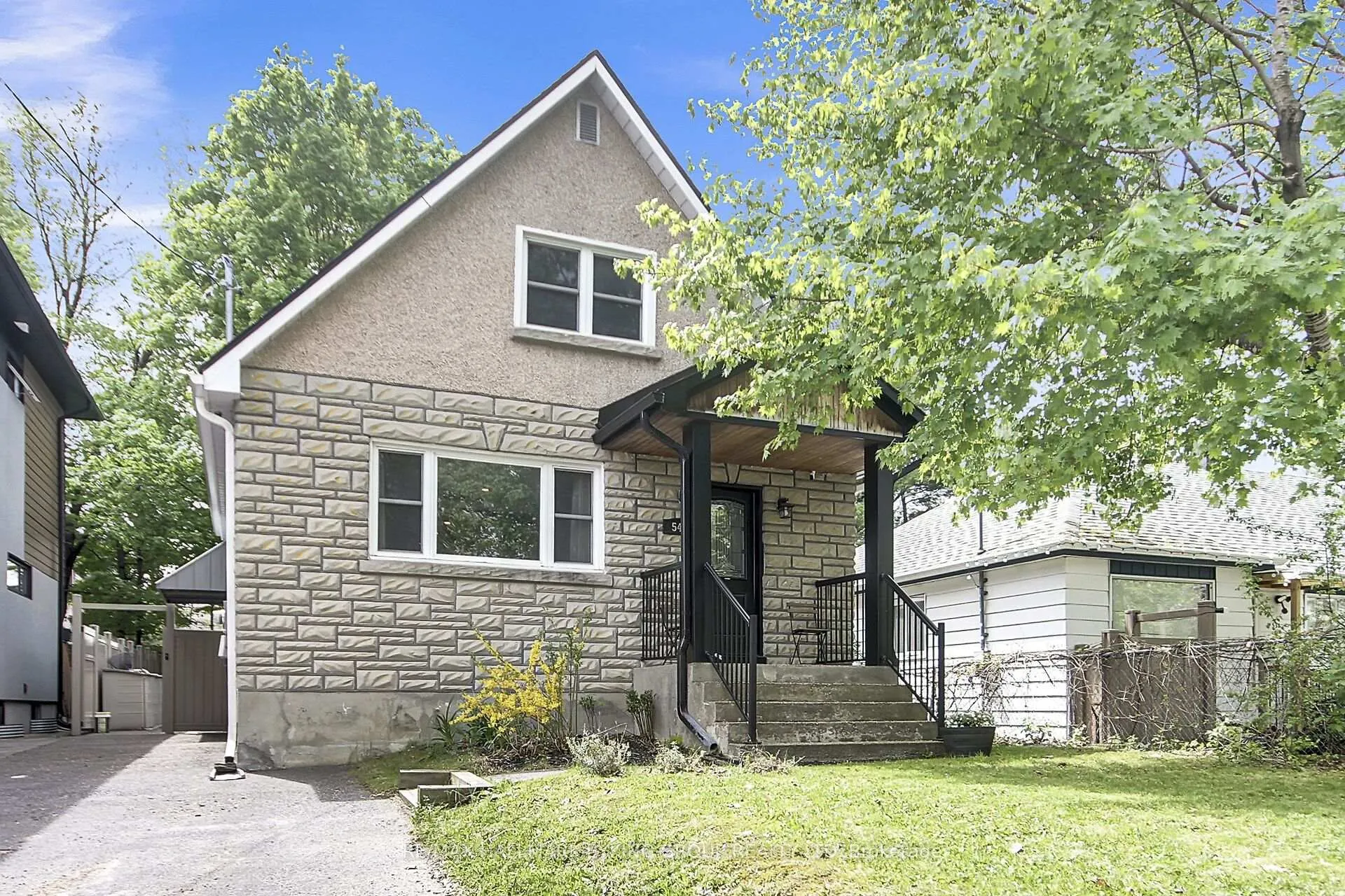 Photo 1 of 544 Guy Street, Ottawa, Castle Heights/Rideau High — HOMEH
