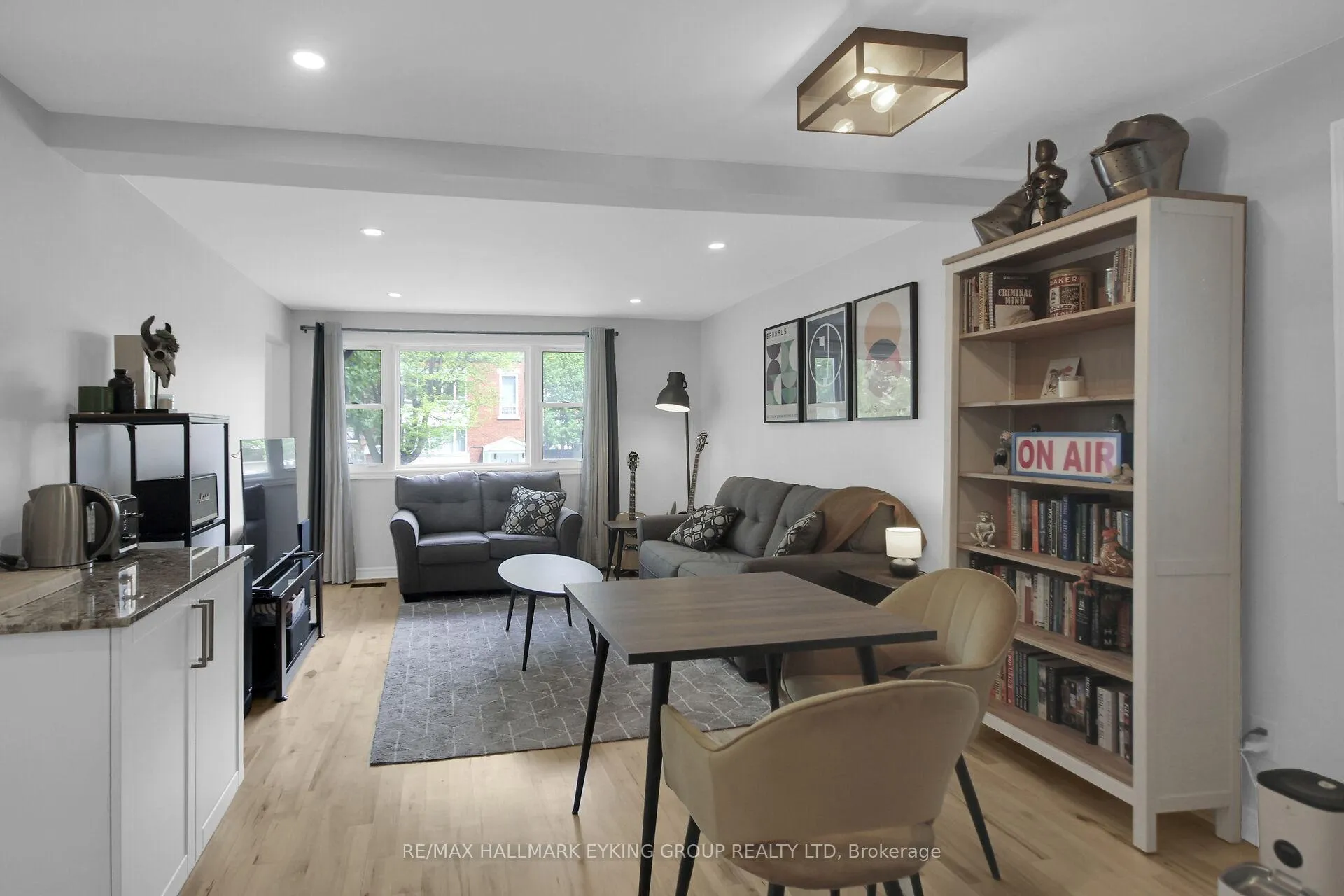 Photo 13 of 544 Guy Street, Ottawa, Castle Heights/Rideau High — HOMEH