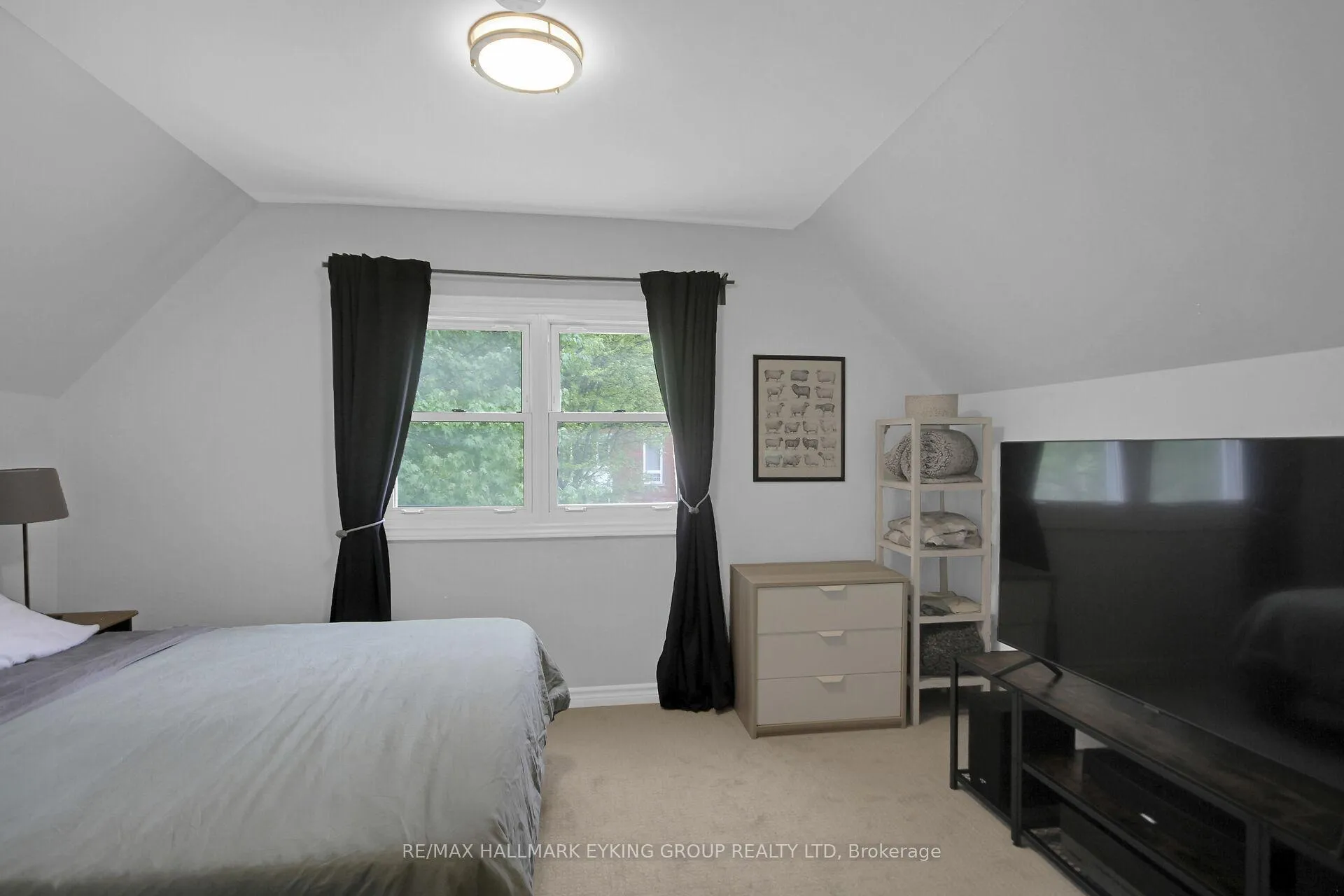 Photo 22 of 544 Guy Street, Ottawa, Castle Heights/Rideau High — HOMEH