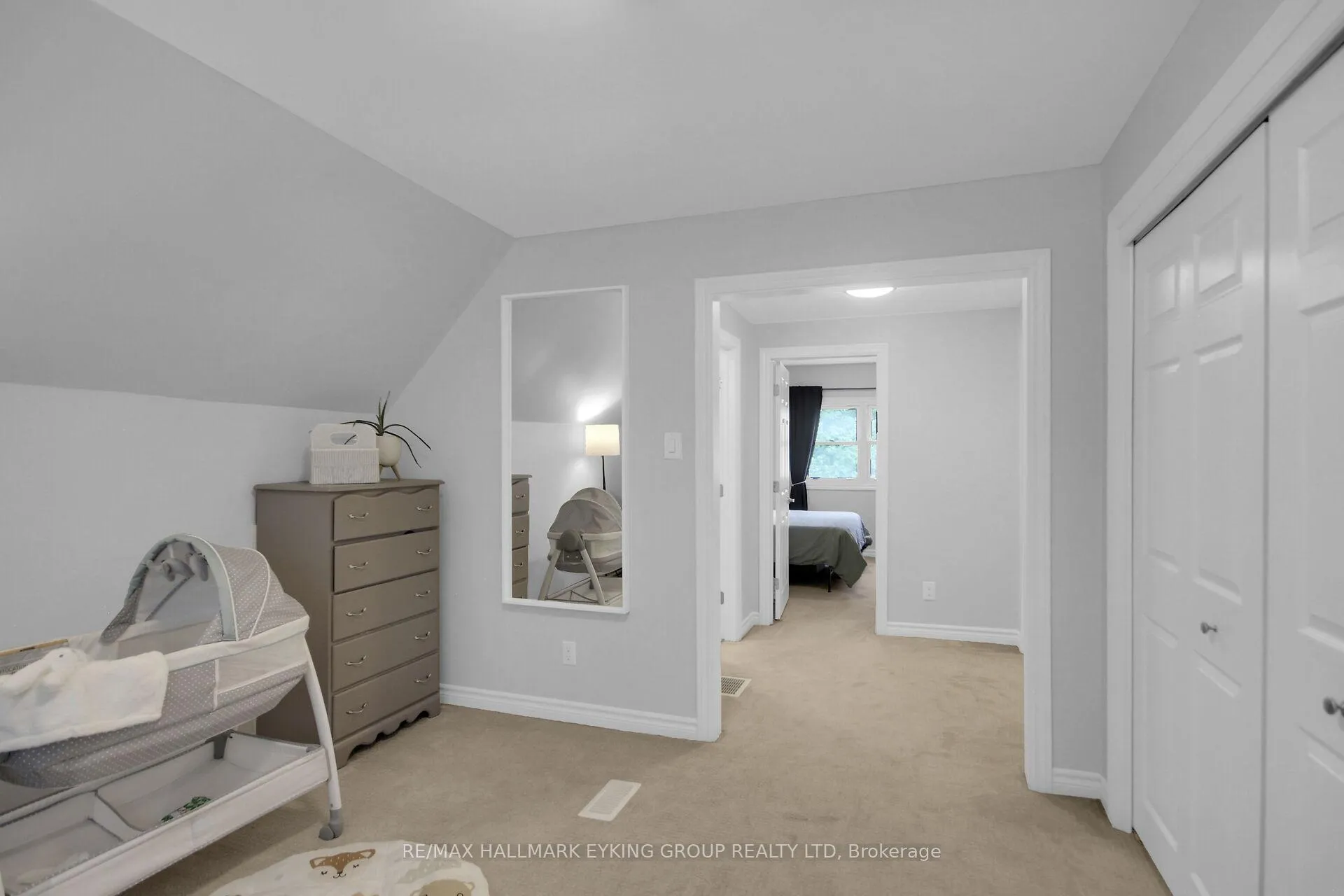 Photo 28 of 544 Guy Street, Ottawa, Castle Heights/Rideau High — HOMEH