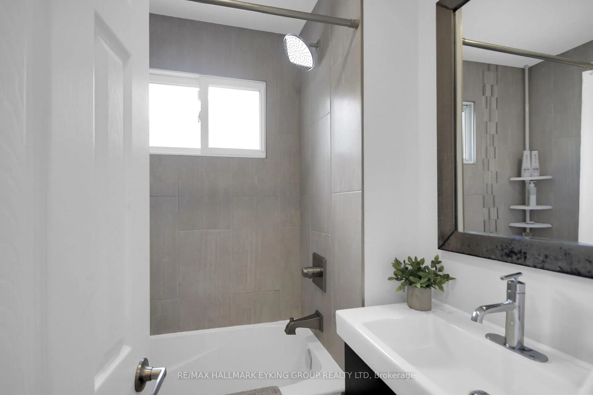 Photo 32 of 544 Guy Street, Ottawa, Castle Heights/Rideau High — HOMEH
