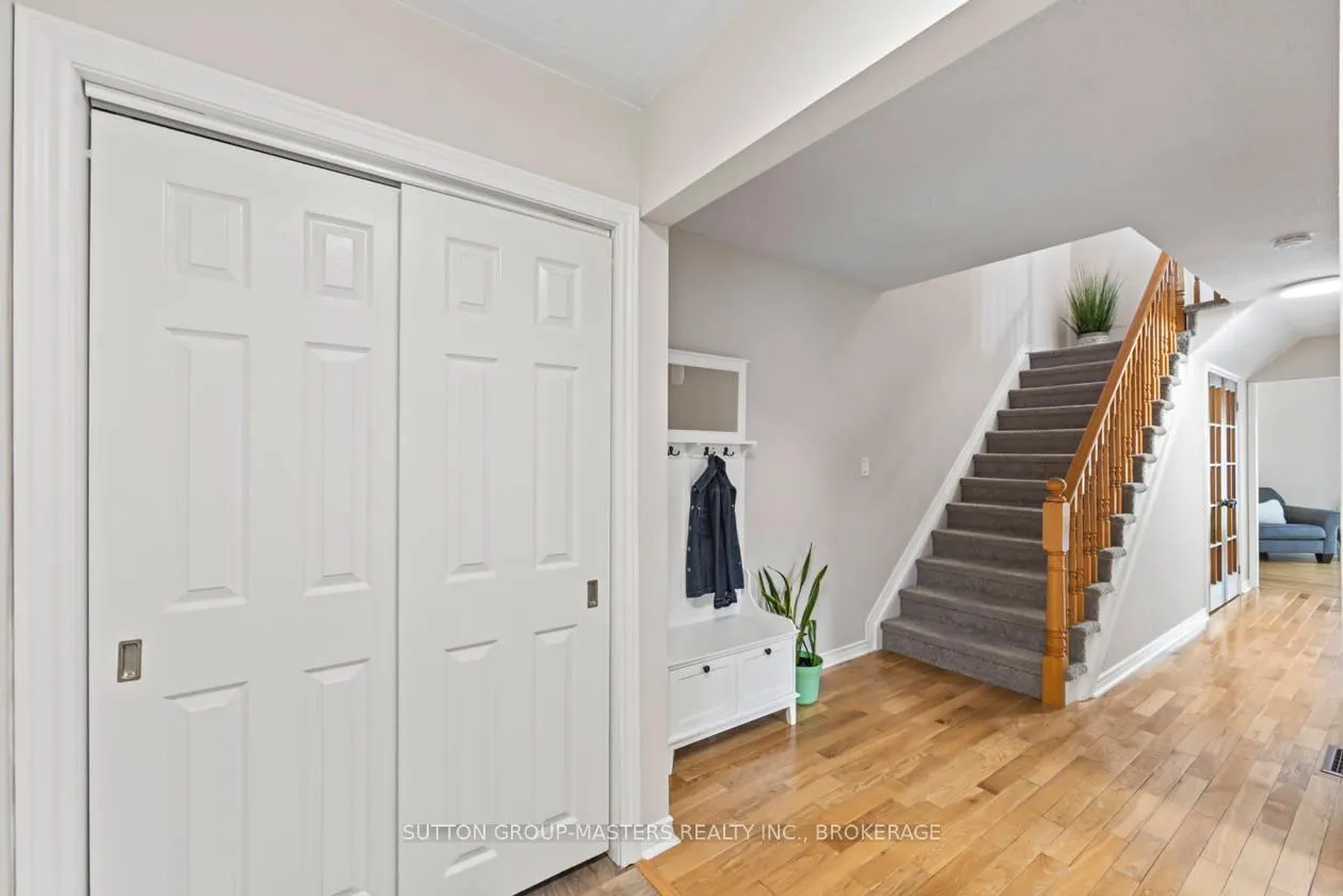 Photo 6 of 892 Walker Court, Kingston, East Gardiners Rd — HOMEH
