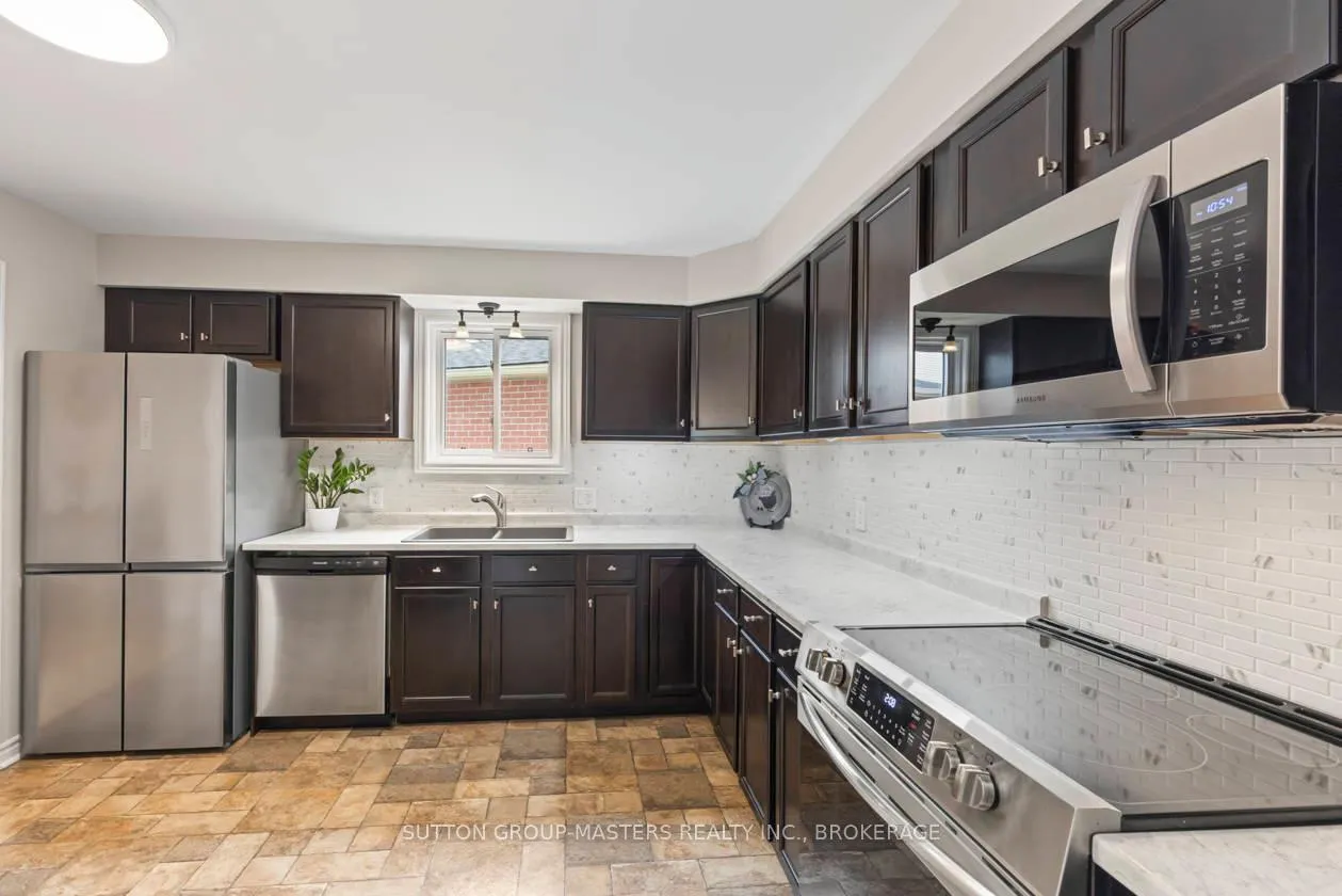 Photo 11 of 892 Walker Court, Kingston, East Gardiners Rd — HOMEH