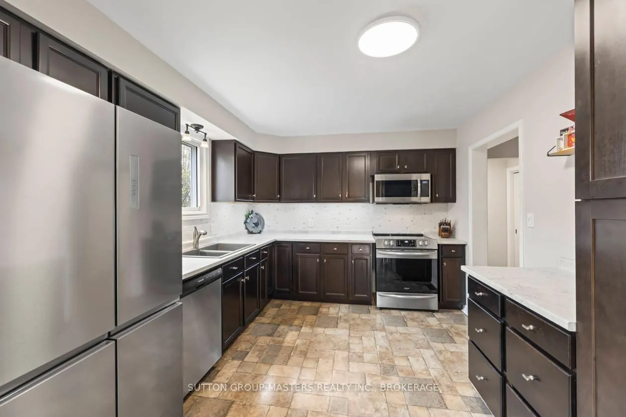 Photo 12 of 892 Walker Court, Kingston, East Gardiners Rd — HOMEH