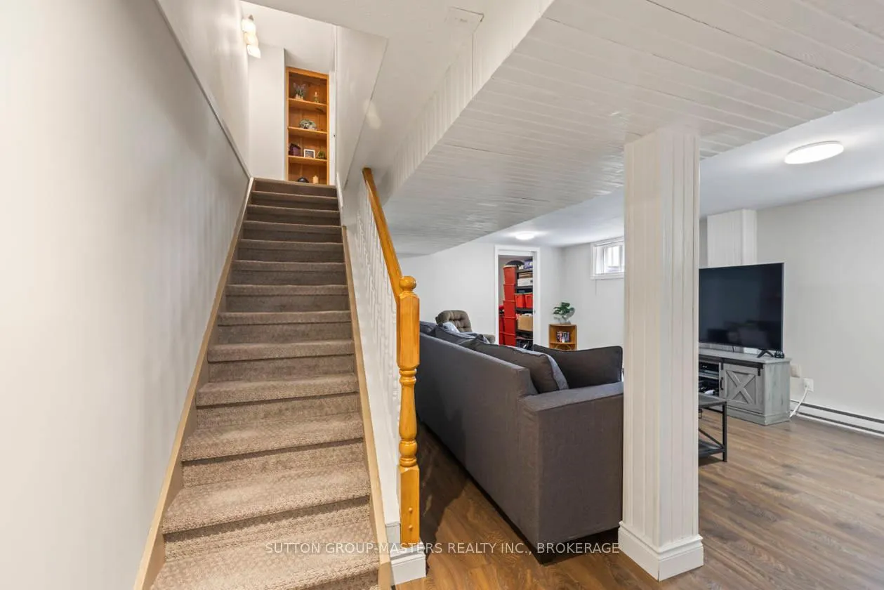 Photo 32 of 892 Walker Court, Kingston, East Gardiners Rd — HOMEH