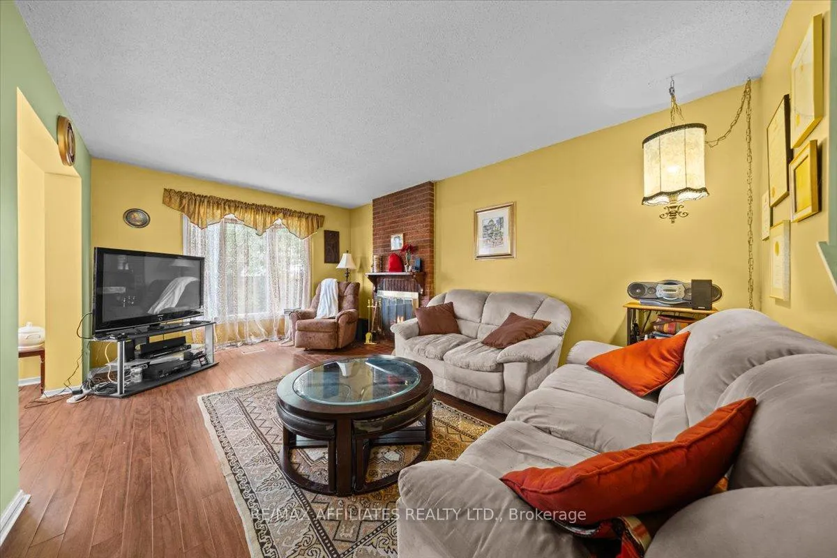 Photo 6 of 1093 St Lucia Place, Ottawa, Convent Glen North — HOMEH