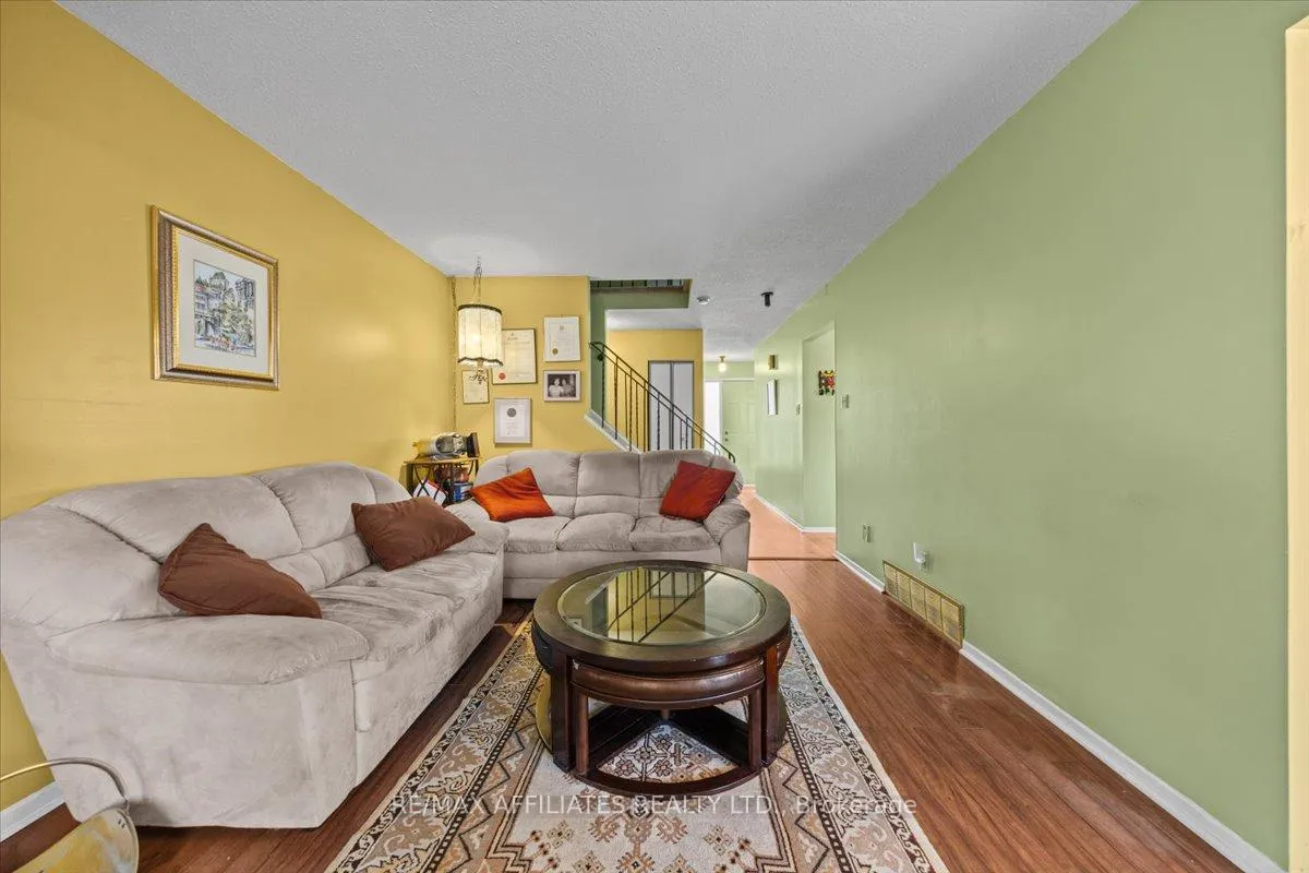 Photo 7 of 1093 St Lucia Place, Ottawa, Convent Glen North — HOMEH