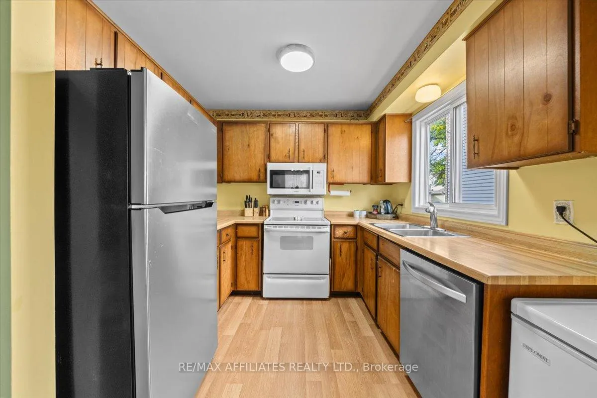 Photo 11 of 1093 St Lucia Place, Ottawa, Convent Glen North — HOMEH