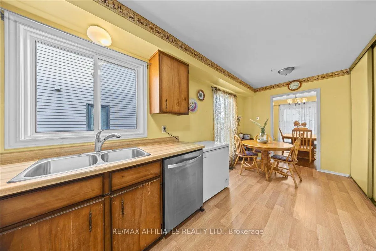 Photo 15 of 1093 St Lucia Place, Ottawa, Convent Glen North — HOMEH