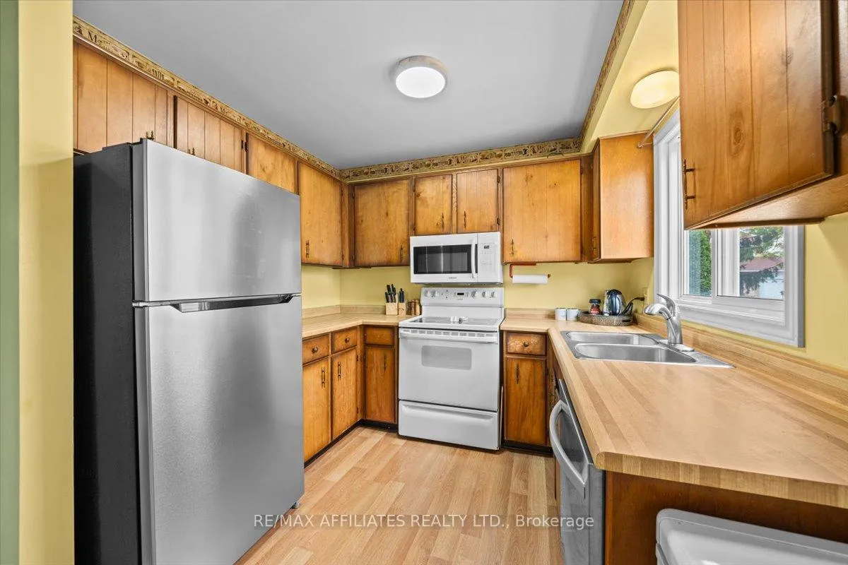 Photo 16 of 1093 St Lucia Place, Ottawa, Convent Glen North — HOMEH