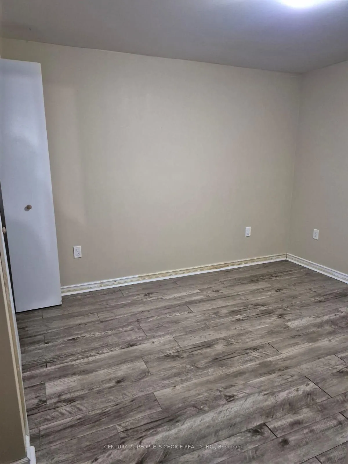 Photo 2 of 183 Burbank Crescent, Orangeville — HOMEH
