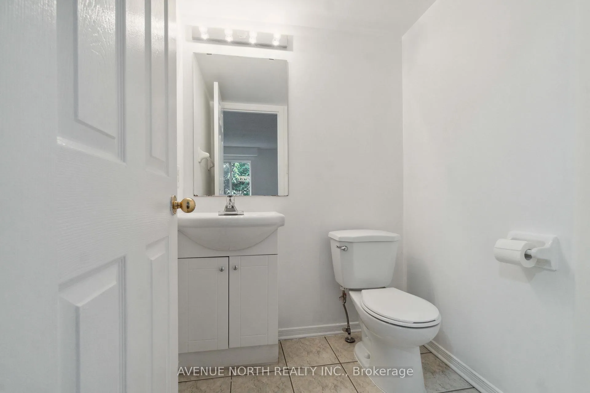 Photo 9 of 144 Carwood Circle, Ottawa, Carson Meadows — HOMEH