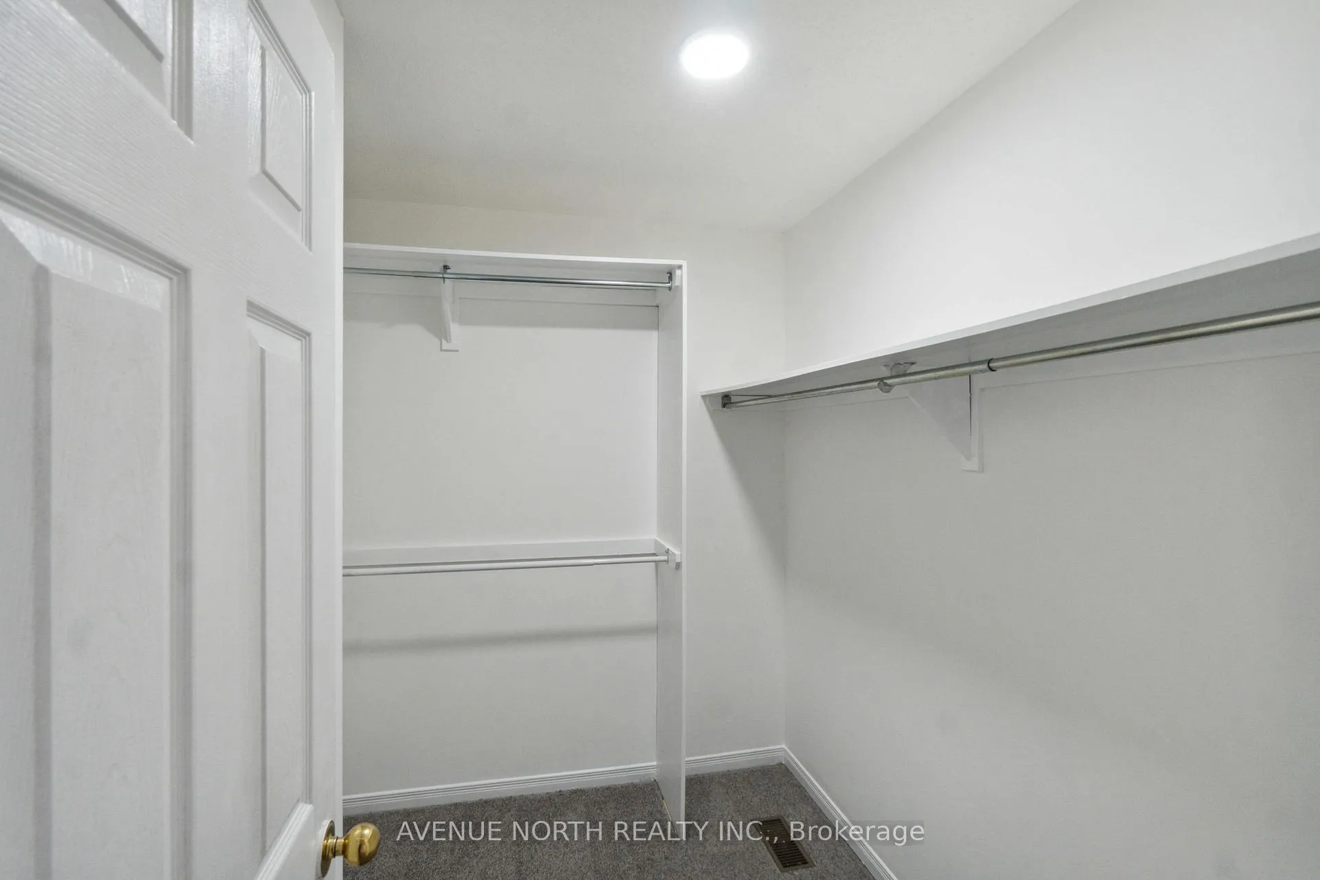 Photo 14 of 144 Carwood Circle, Ottawa, Carson Meadows — HOMEH