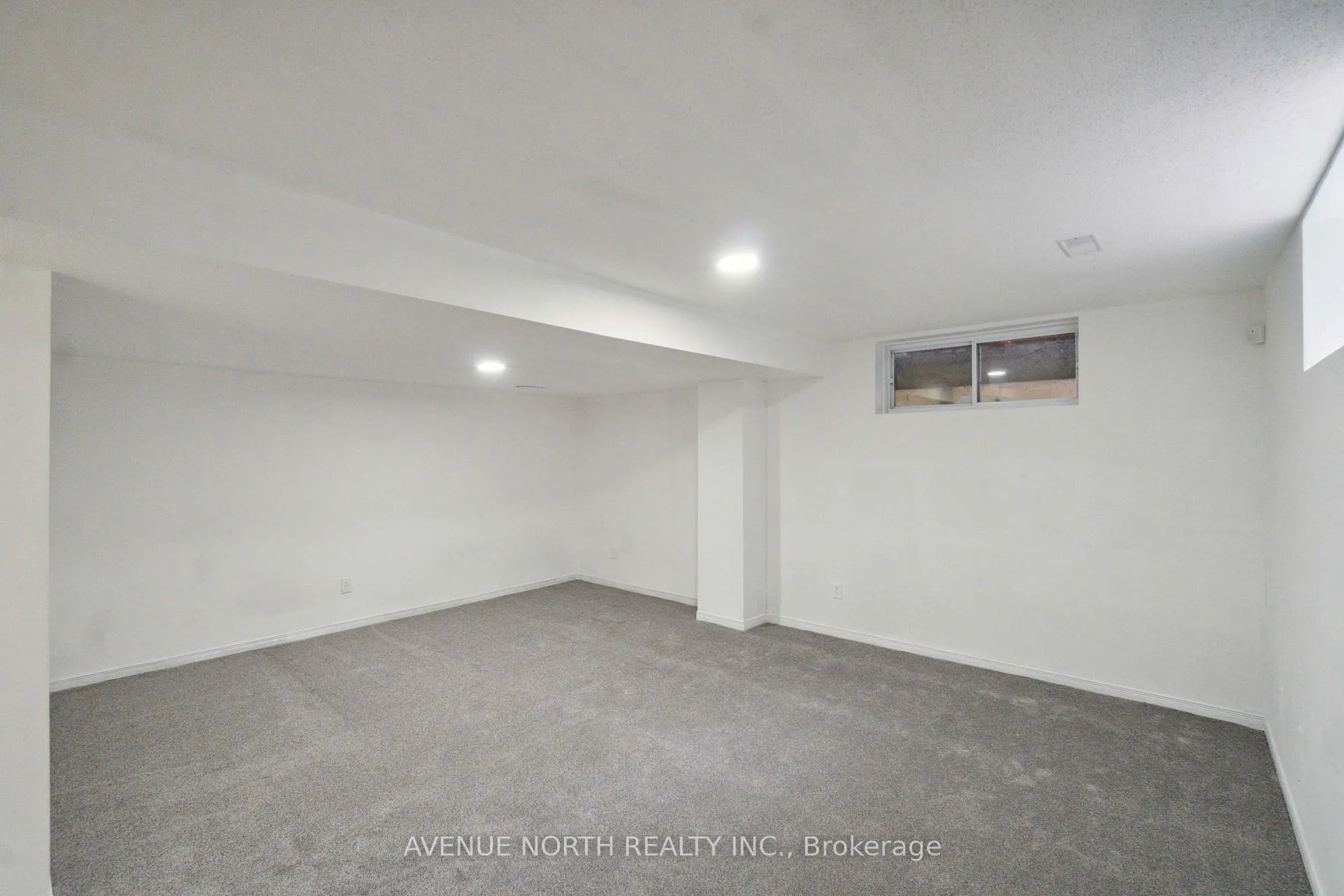 Photo 19 of 144 Carwood Circle, Ottawa, Carson Meadows — HOMEH