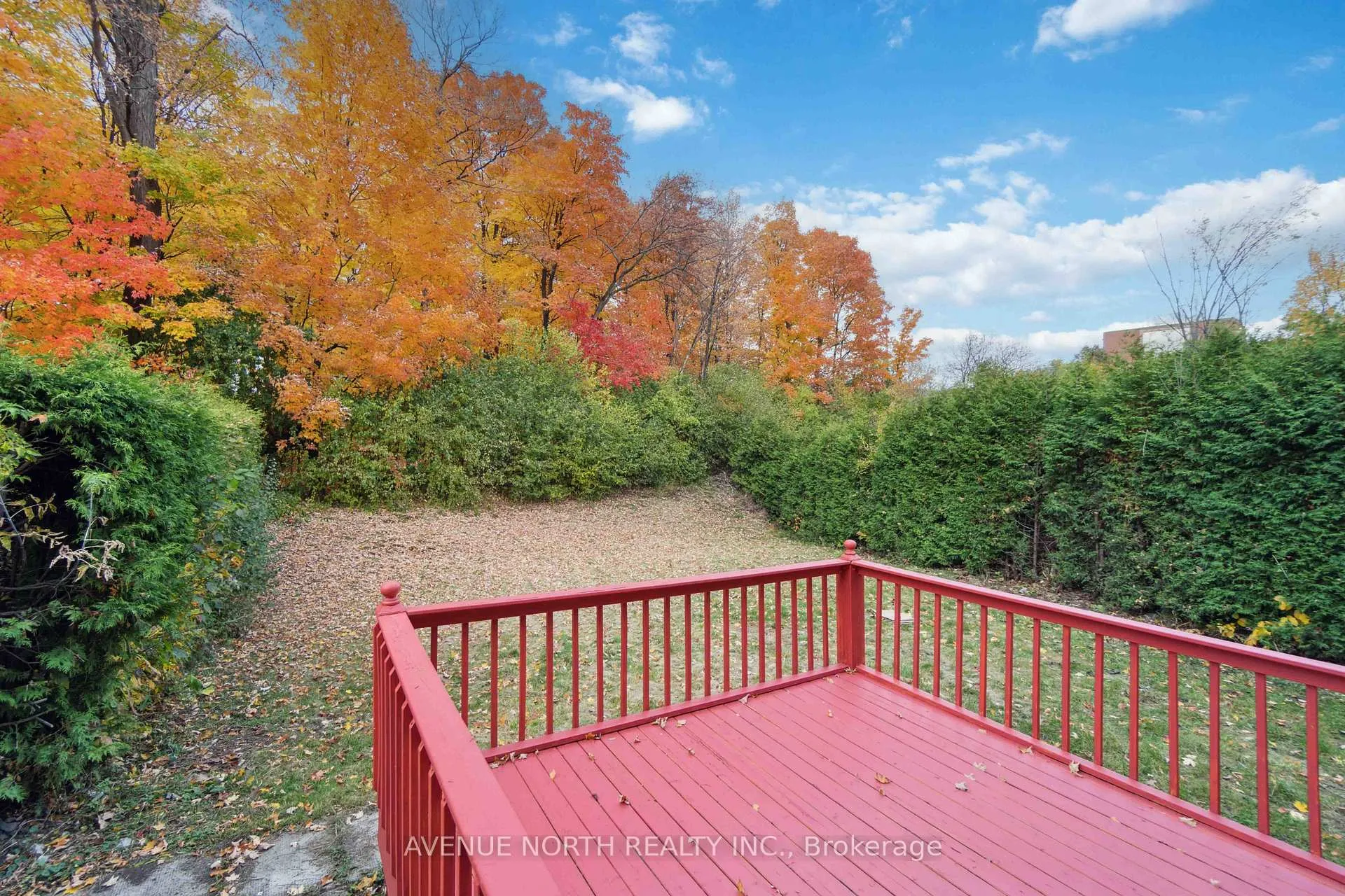 Photo 23 of 144 Carwood Circle, Ottawa, Carson Meadows — HOMEH