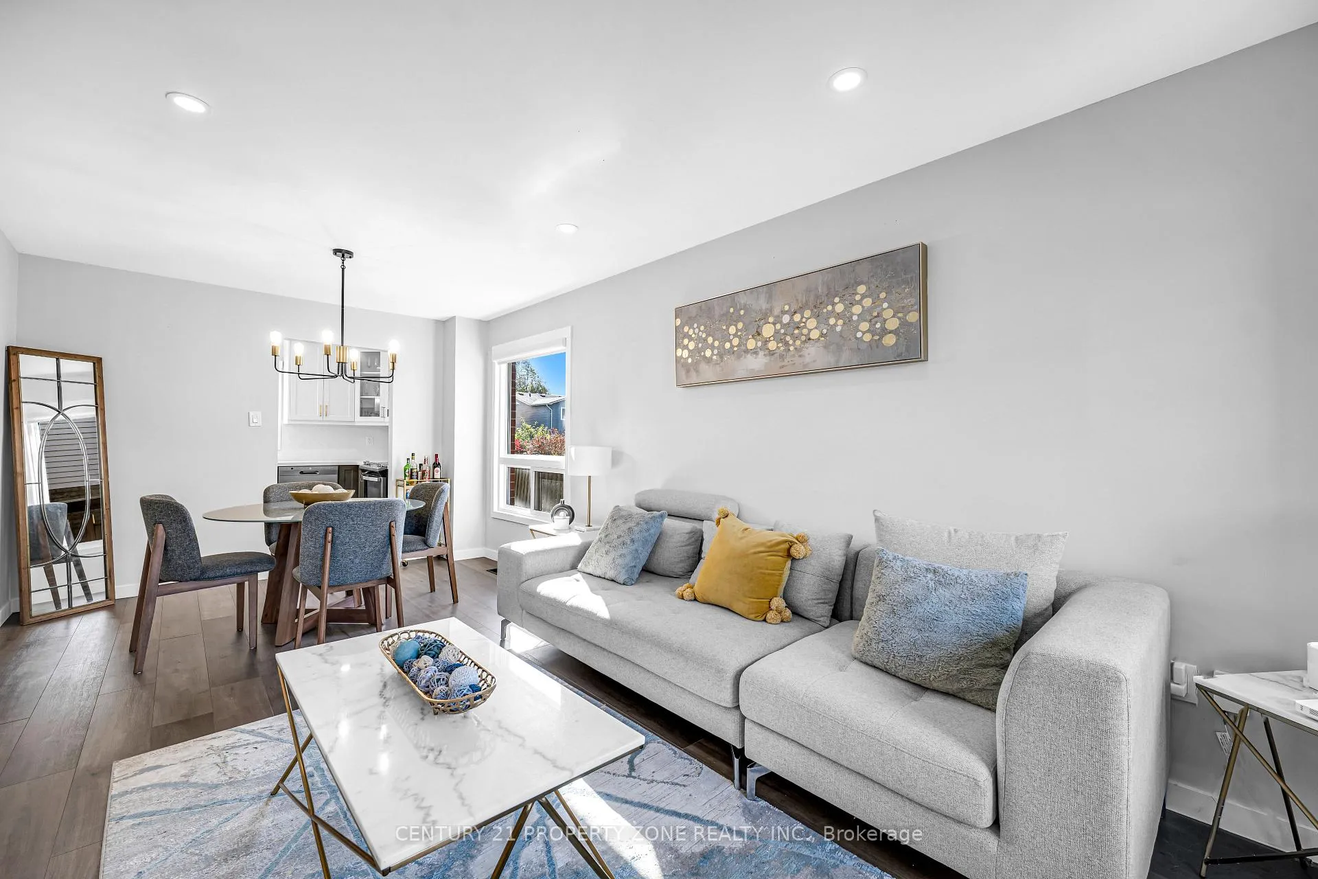 Photo 5 of 703 Mountjoy Court, Oshawa, Pinecrest — HOMEH