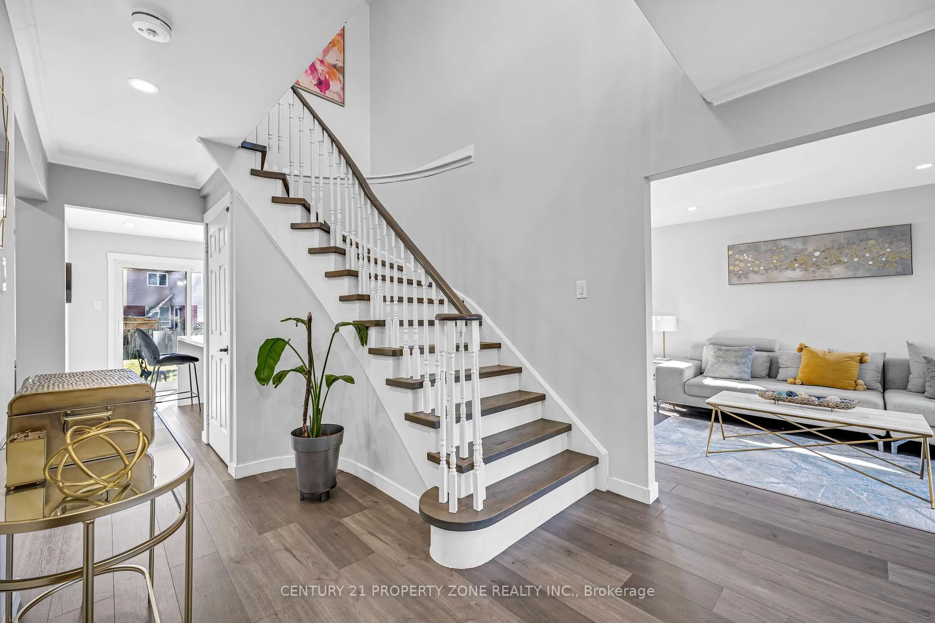Photo 16 of 703 Mountjoy Court, Oshawa, Pinecrest — HOMEH