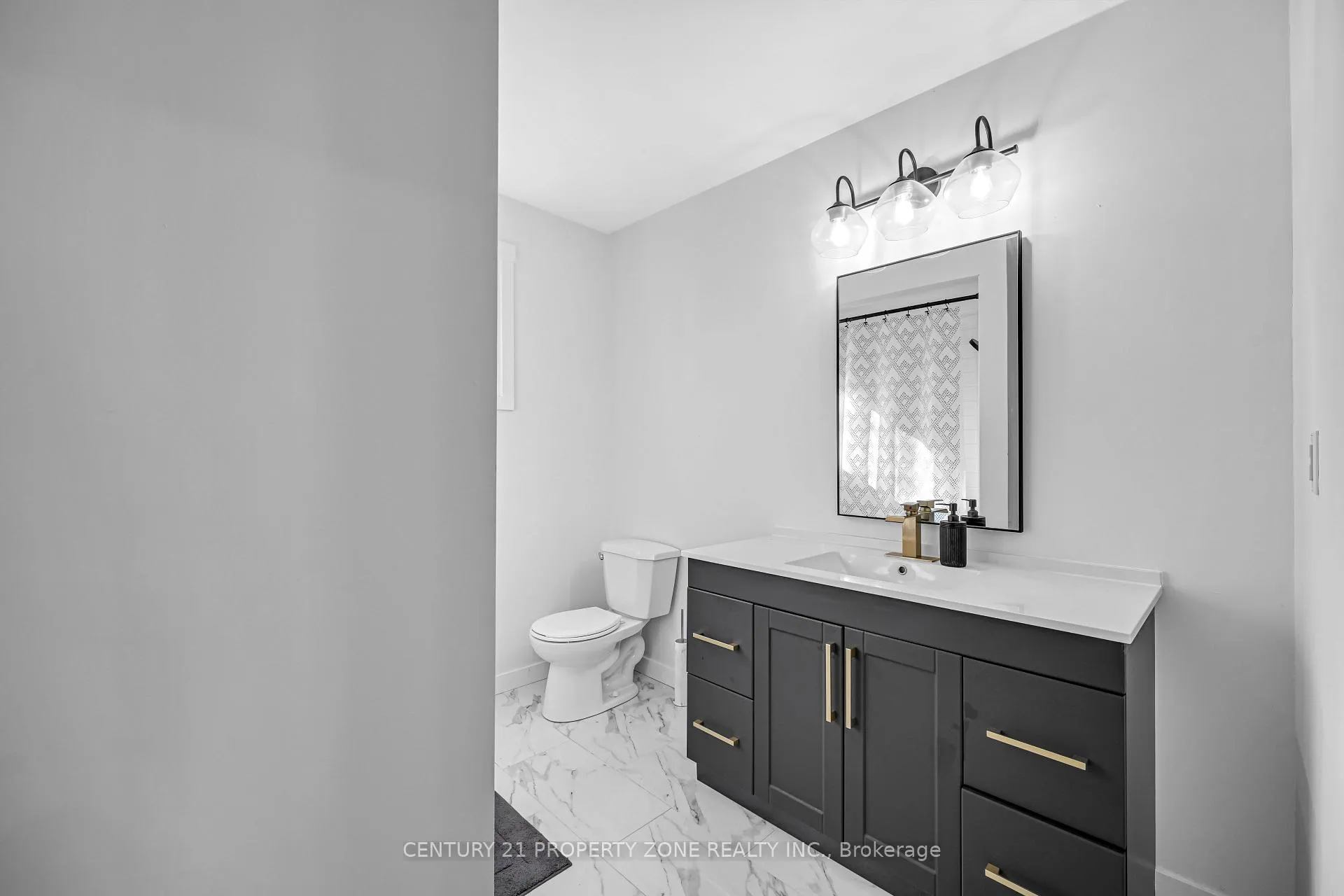 Photo 19 of 703 Mountjoy Court, Oshawa, Pinecrest — HOMEH