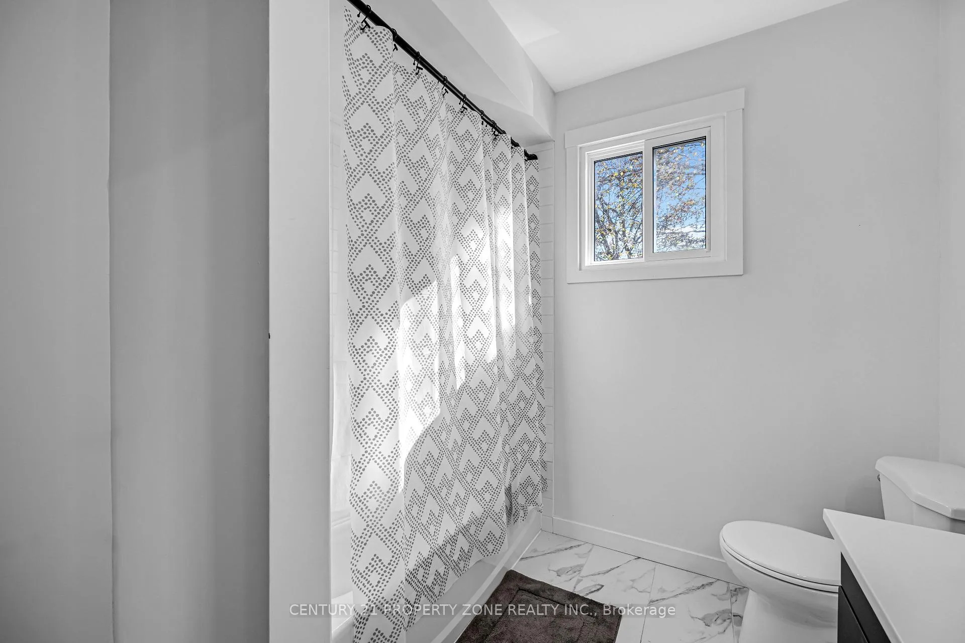 Photo 20 of 703 Mountjoy Court, Oshawa, Pinecrest — HOMEH