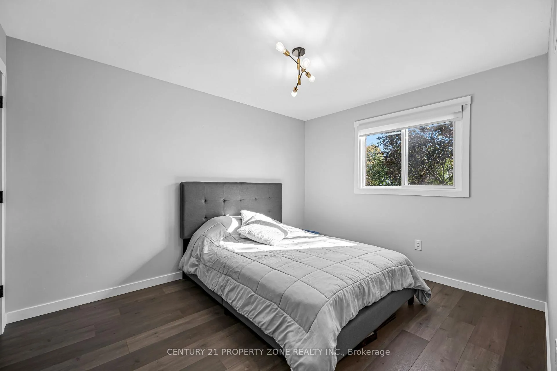 Photo 23 of 703 Mountjoy Court, Oshawa, Pinecrest — HOMEH