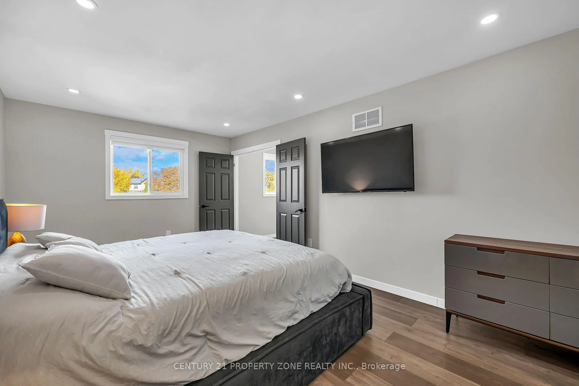 Photo 28 of 703 Mountjoy Court, Oshawa, Pinecrest — HOMEH