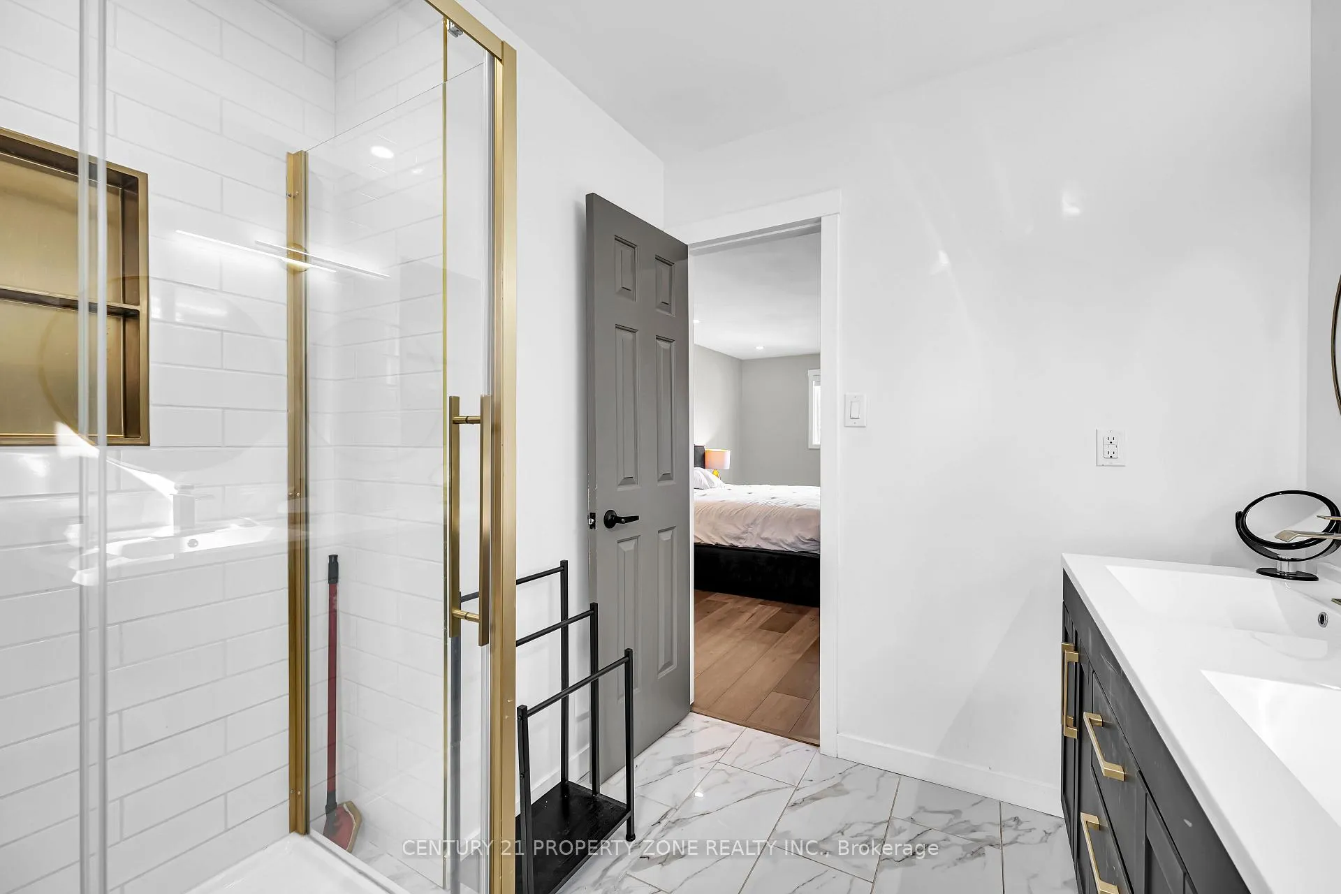 Photo 31 of 703 Mountjoy Court, Oshawa, Pinecrest — HOMEH
