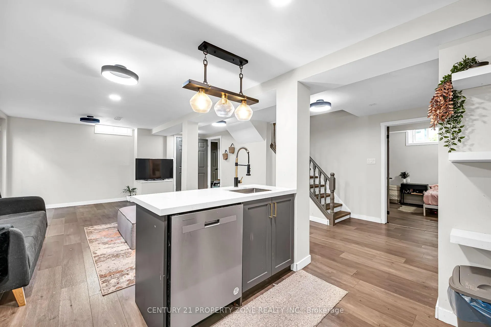 Photo 35 of 703 Mountjoy Court, Oshawa, Pinecrest — HOMEH