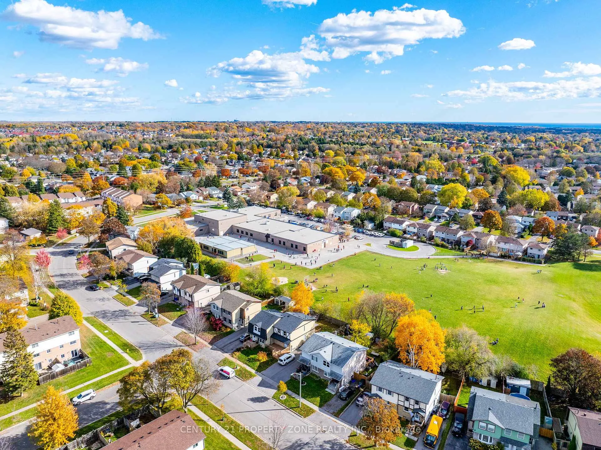 Photo 48 of 703 Mountjoy Court, Oshawa, Pinecrest — HOMEH