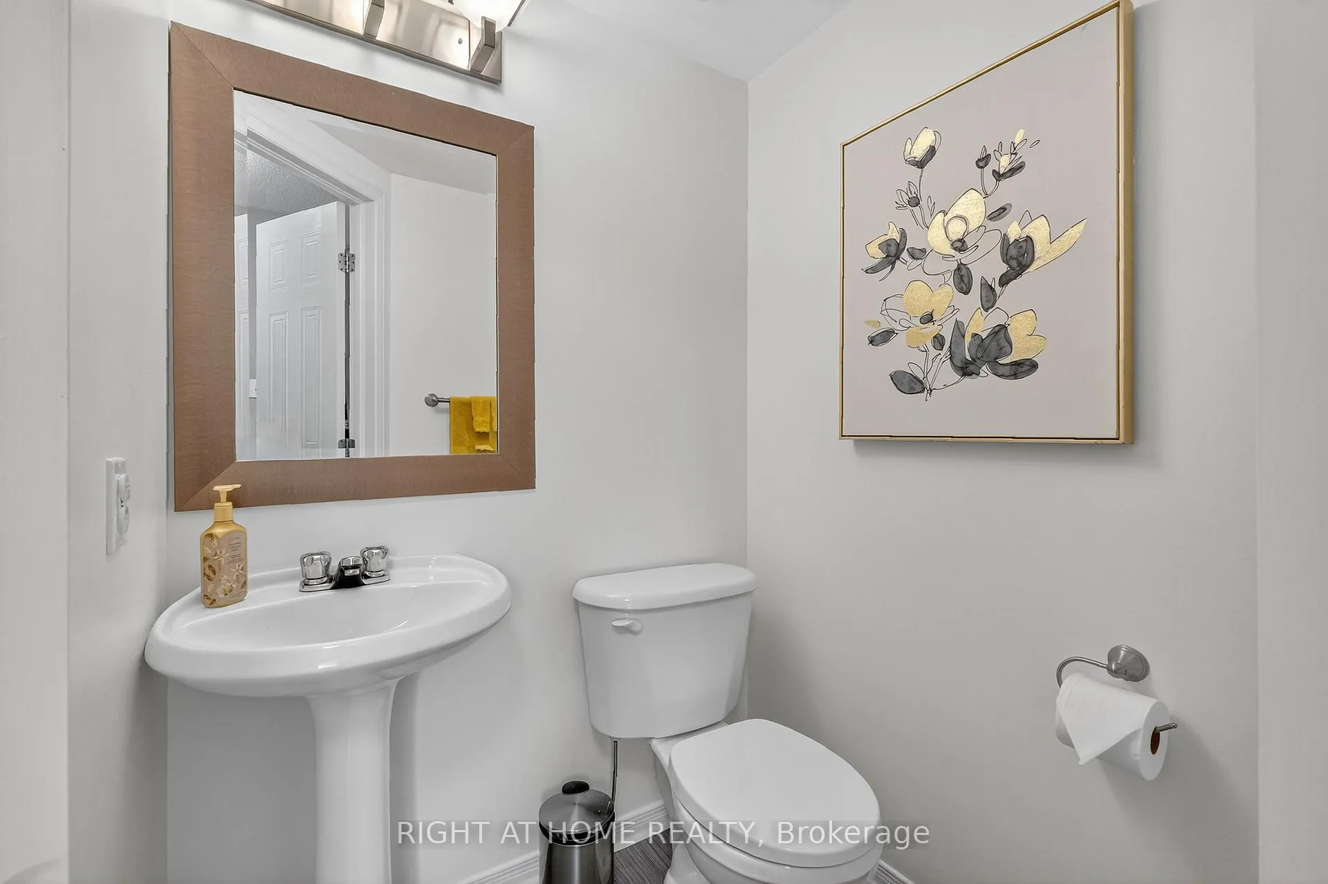 Photo 16 of 812 Nesting Way, Ottawa, Fallingbrook/Gardenway South — HOMEH
