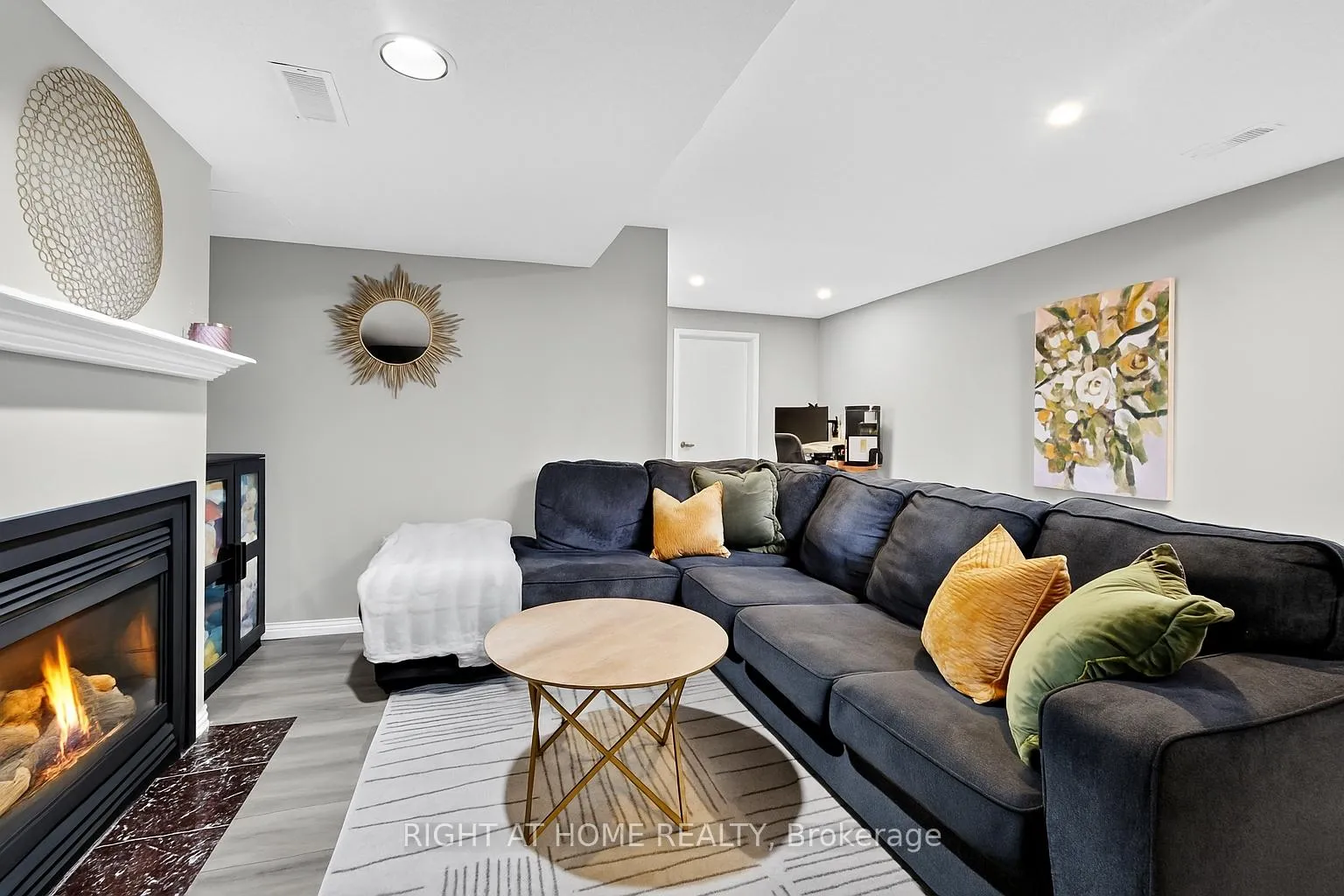 Photo 18 of 812 Nesting Way, Ottawa, Fallingbrook/Gardenway South — HOMEH