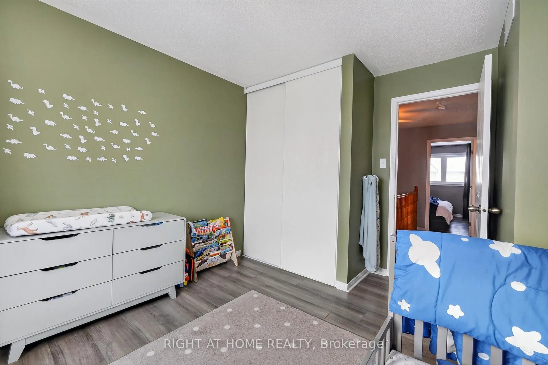 Photo 27 of 812 Nesting Way, Ottawa, Fallingbrook/Gardenway South — HOMEH