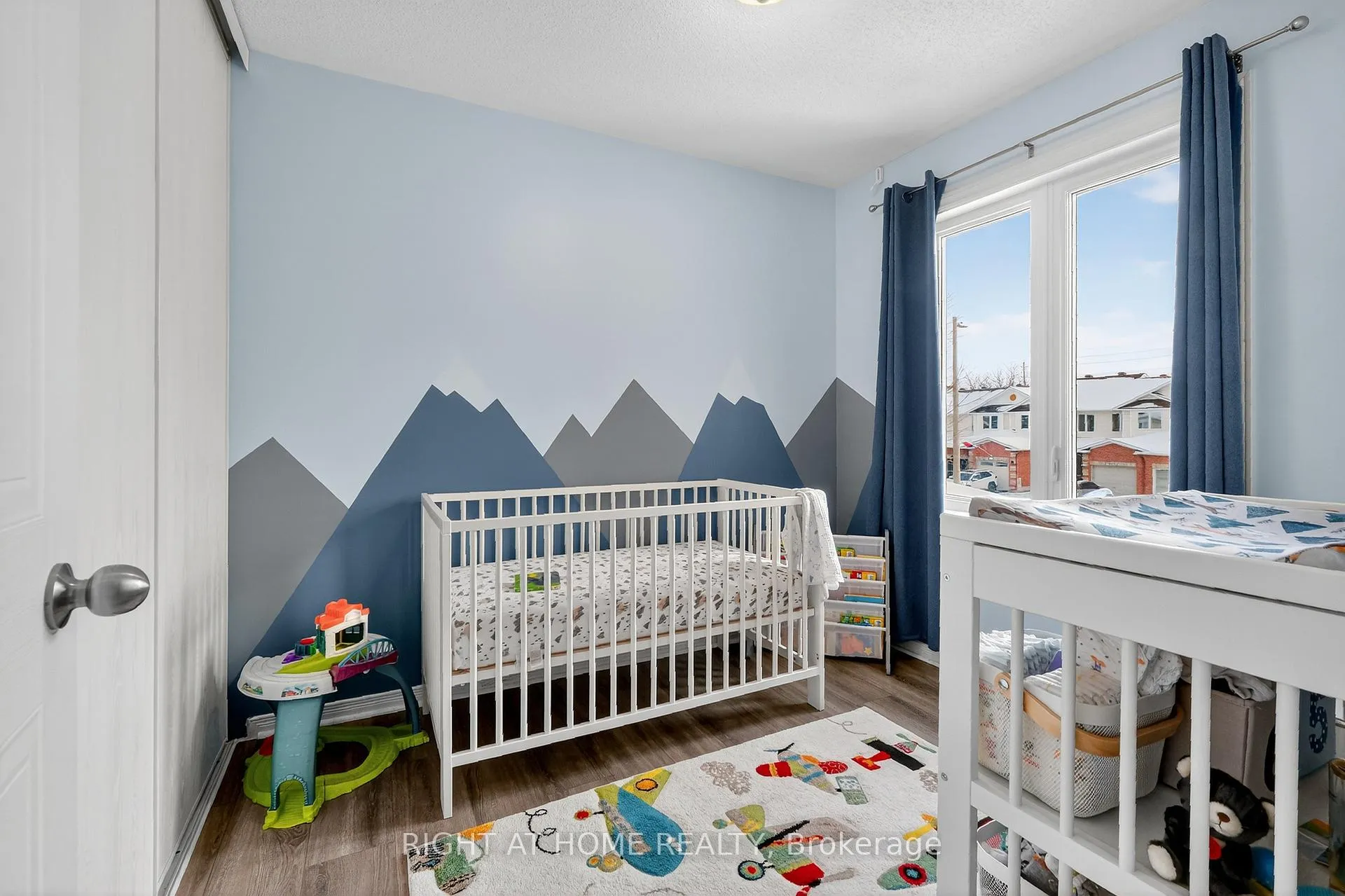 Photo 29 of 812 Nesting Way, Ottawa, Fallingbrook/Gardenway South — HOMEH