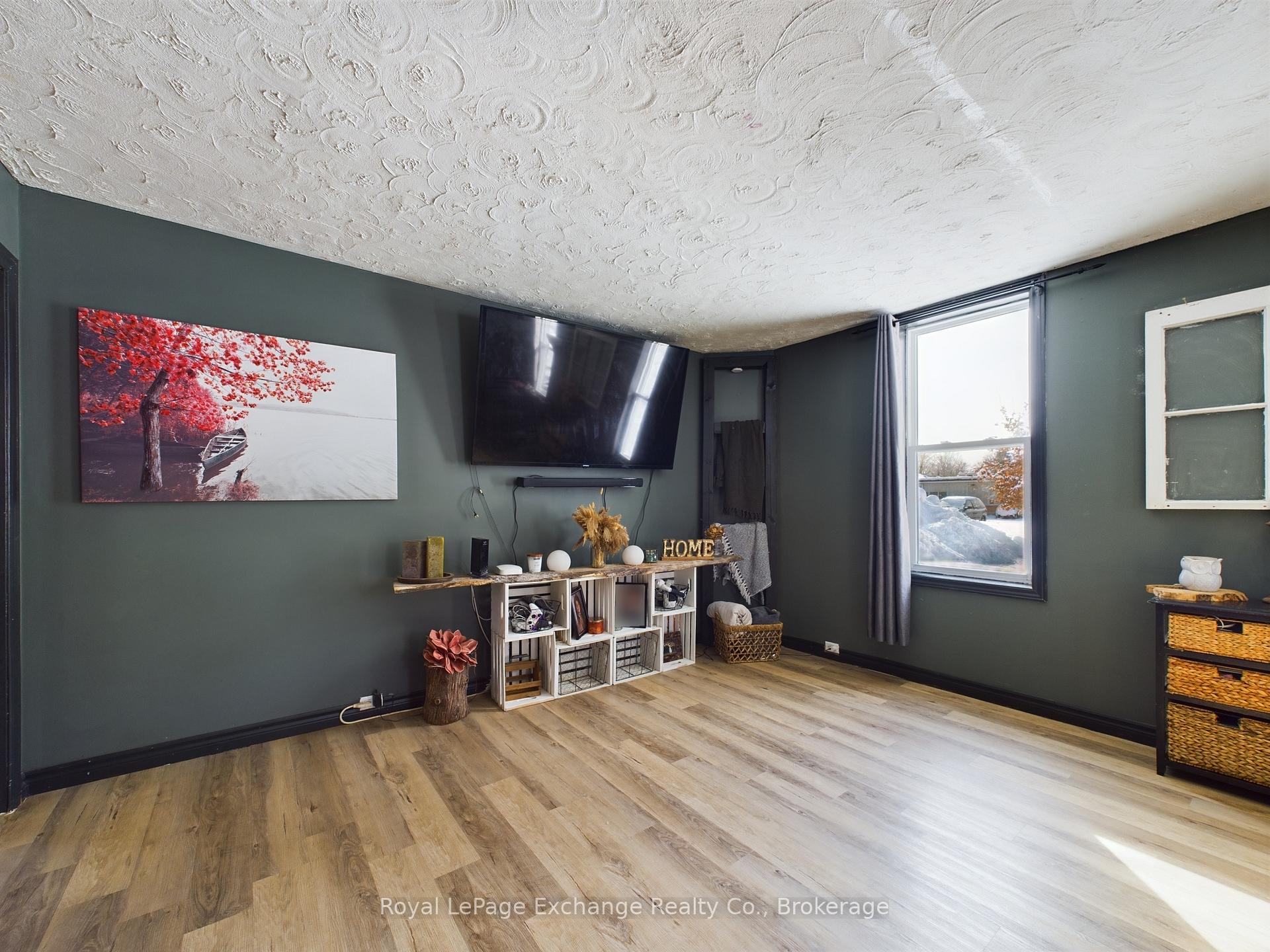 Photo 6 of 287 Frances Street, North Huron, Wingham — HOMEH