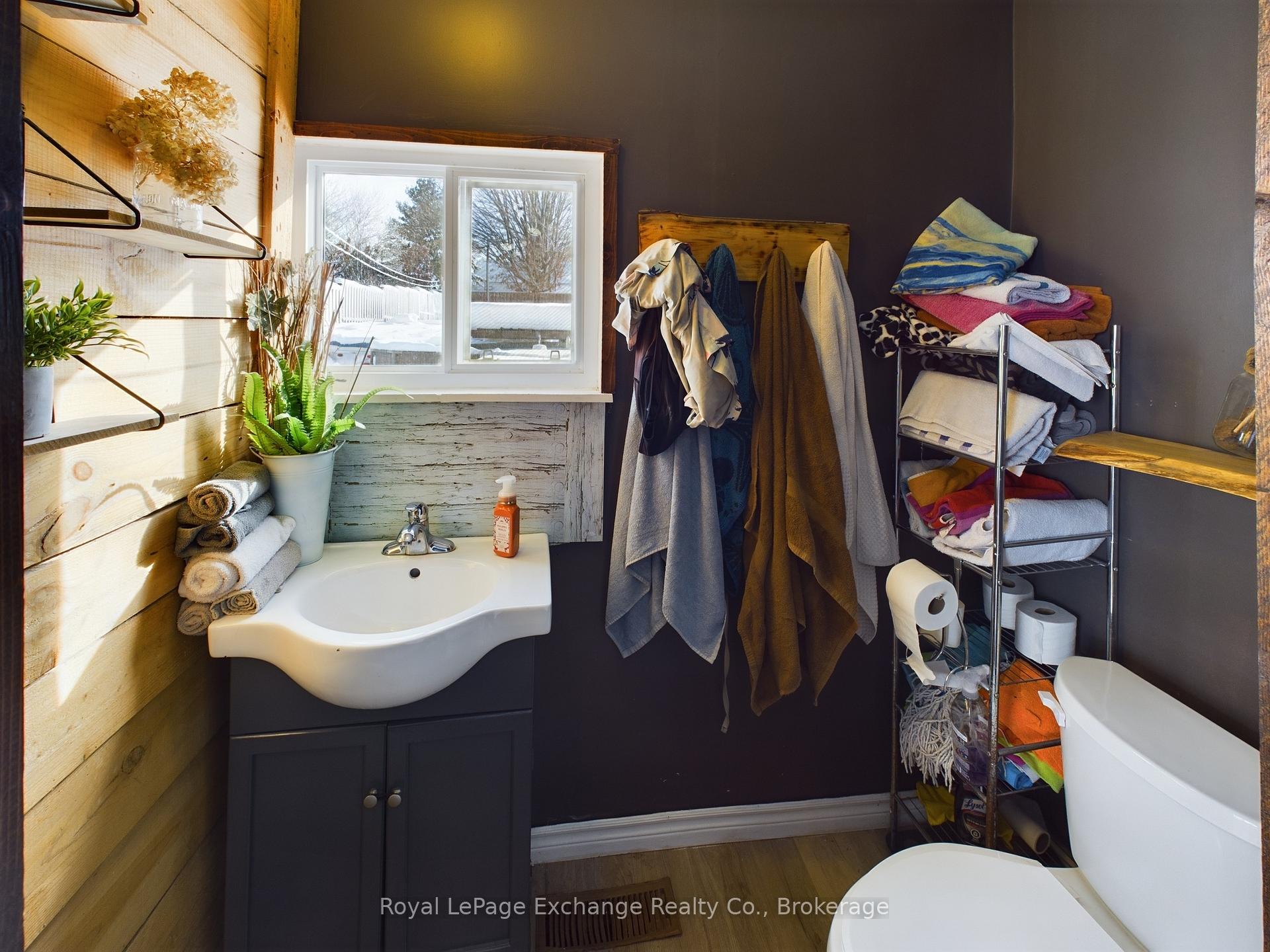 Photo 14 of 287 Frances Street, North Huron, Wingham — HOMEH