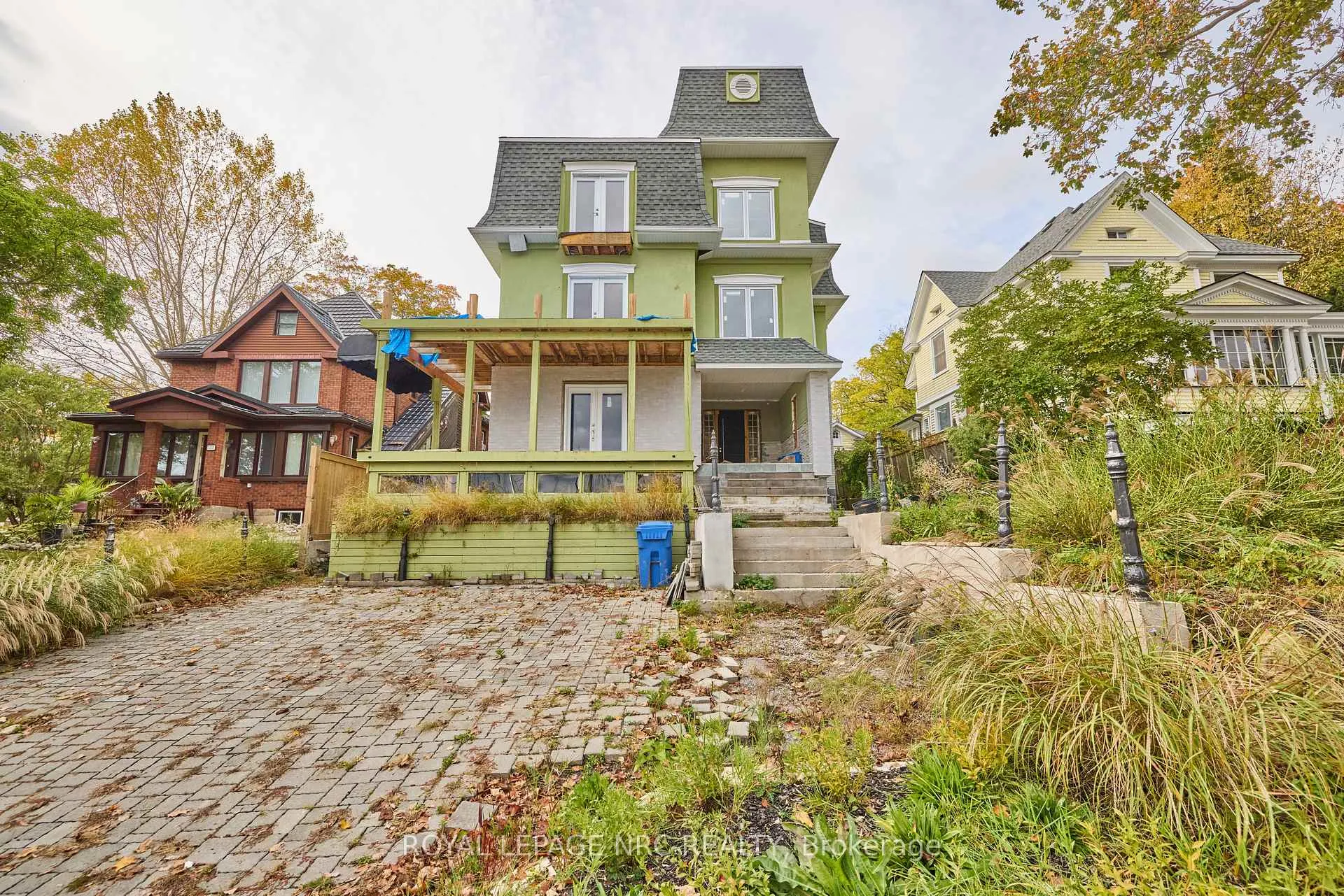 Photo 1 of 5427 River Road, Niagara Falls, Downtown — HOMEH