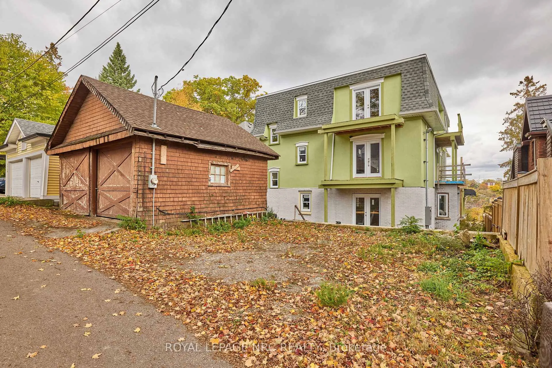 Photo 8 of 5427 River Road, Niagara Falls, Downtown — HOMEH