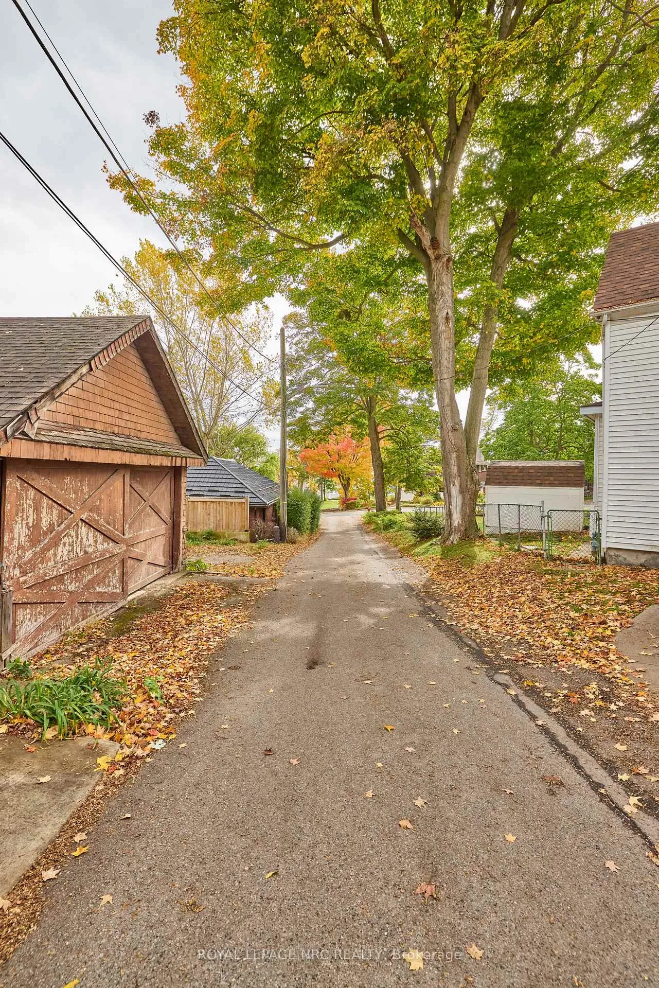 Photo 12 of 5427 River Road, Niagara Falls, Downtown — HOMEH
