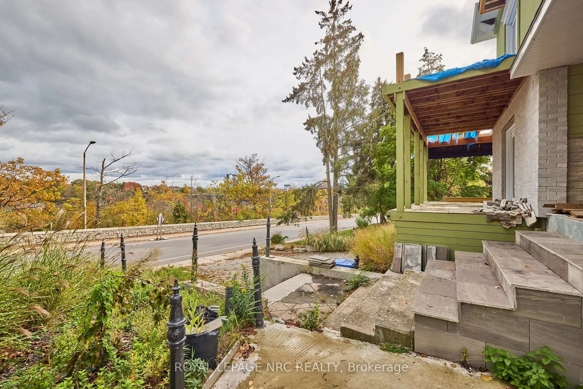 Photo 25 of 5427 River Road, Niagara Falls, Downtown — HOMEH