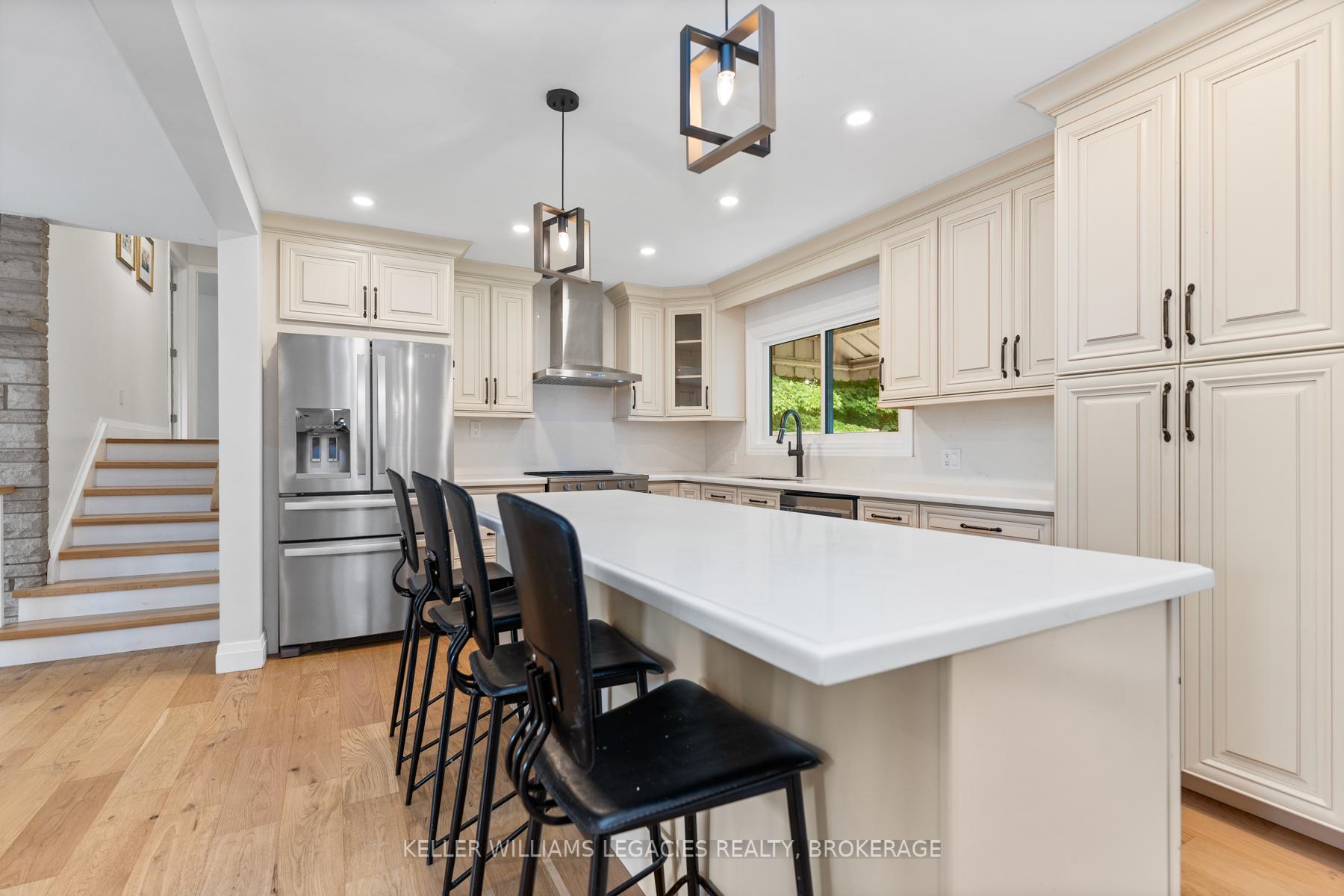 Photo 12 of 725 Tacoma Crescent, Kingston, South of Taylor-Kidd Blvd — HOMEH