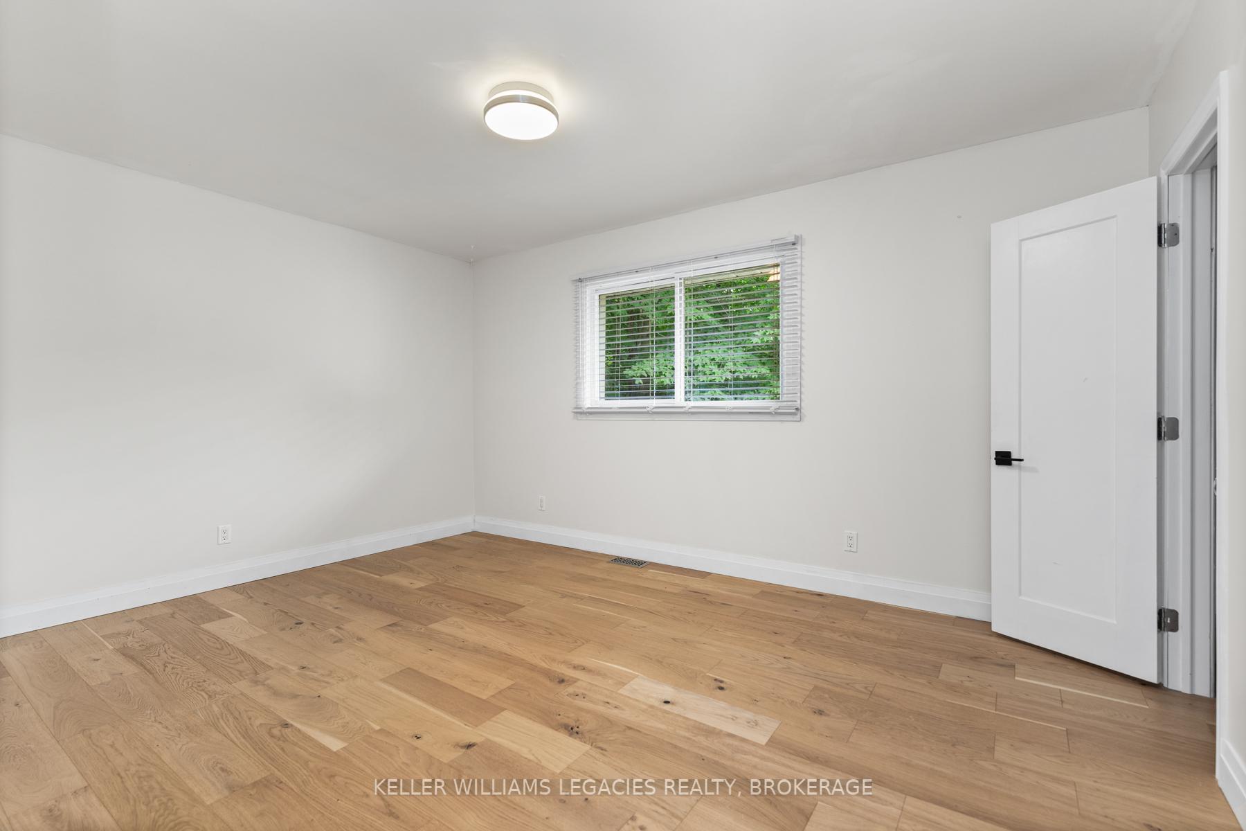 Photo 20 of 725 Tacoma Crescent, Kingston, South of Taylor-Kidd Blvd — HOMEH