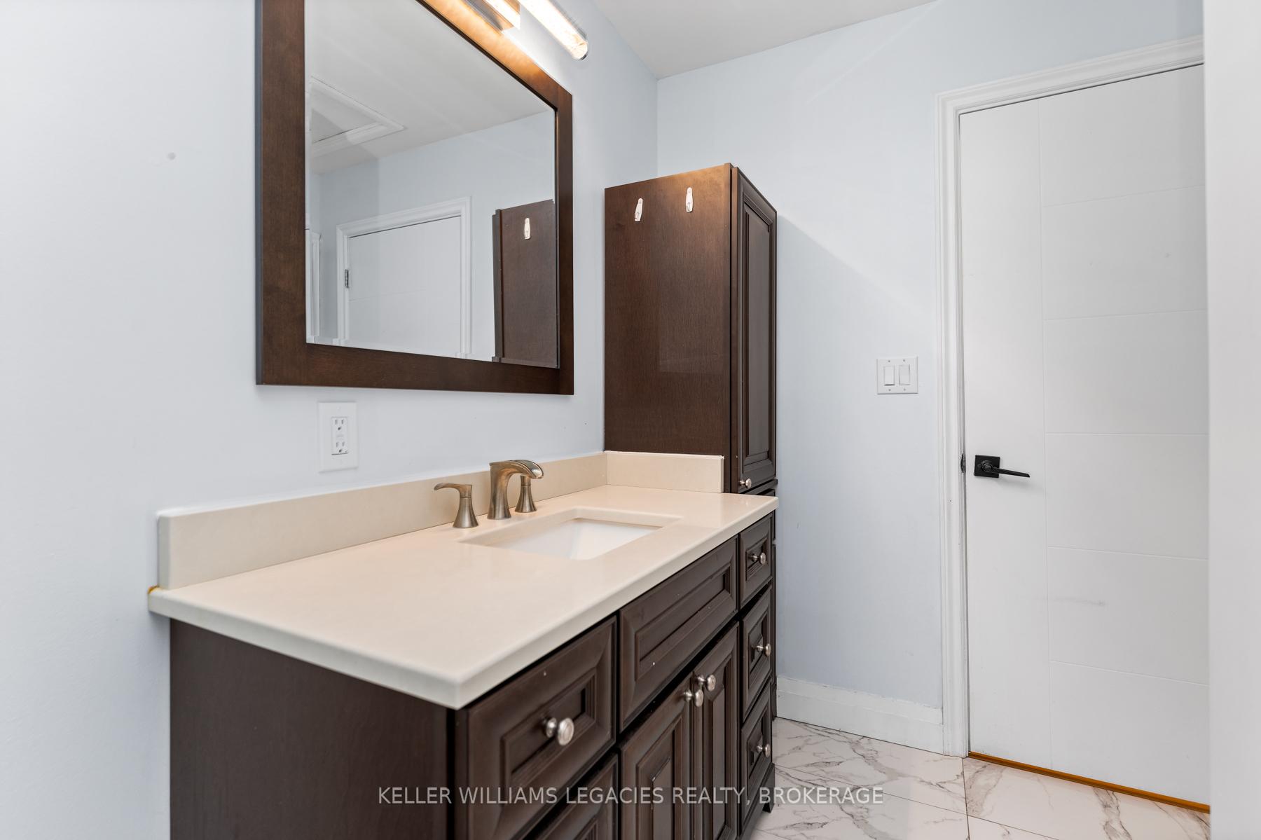 Photo 25 of 725 Tacoma Crescent, Kingston, South of Taylor-Kidd Blvd — HOMEH